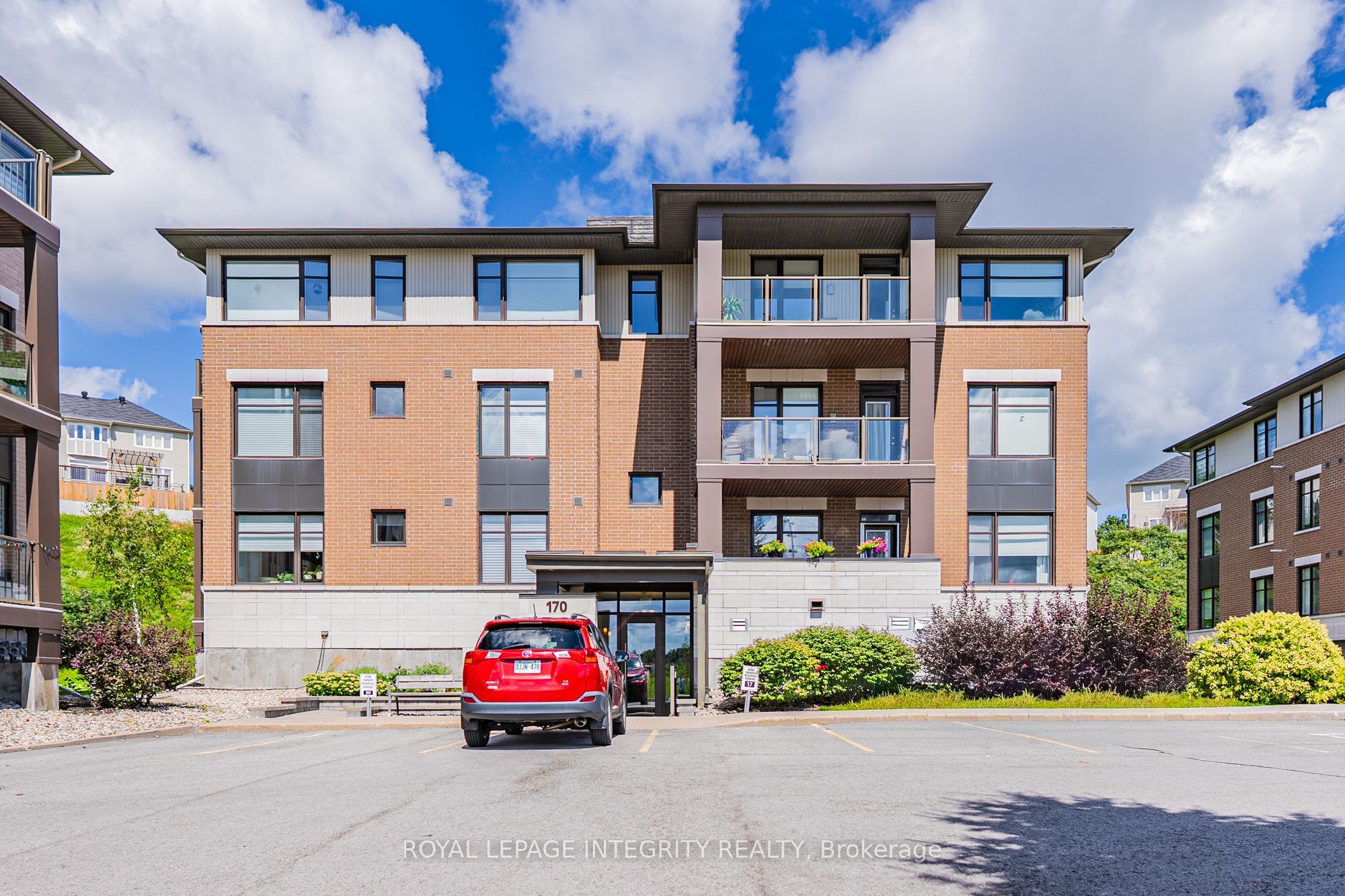 170 GUELPH Private 303, Kanata, ON K2T 0J5