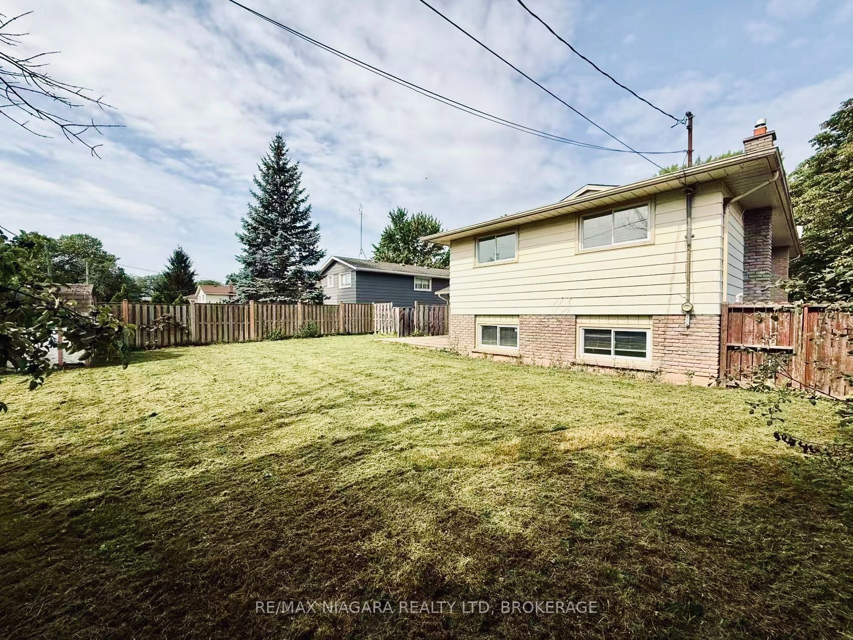 3102 Ussher Street, Niagara Falls, ON L2G 6M2 photo 4