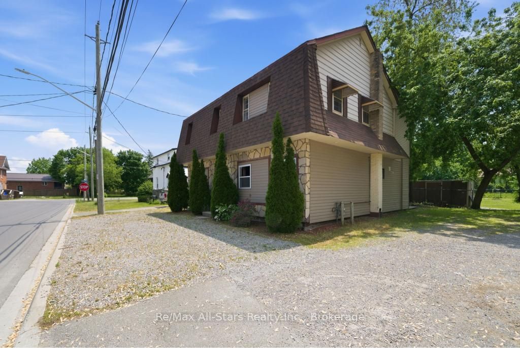 103 Durham Street W, Kawartha Lakes, ON K9V 2R2 photo 2