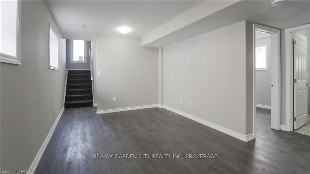 113 THOROLD Road LOWER, Welland, ON L3C 3V1 photo 4