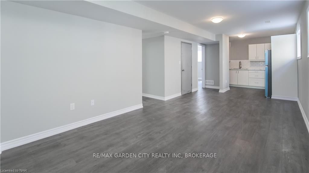 113 THOROLD Road LOWER, Welland, ON L3C 3V1 photo 5