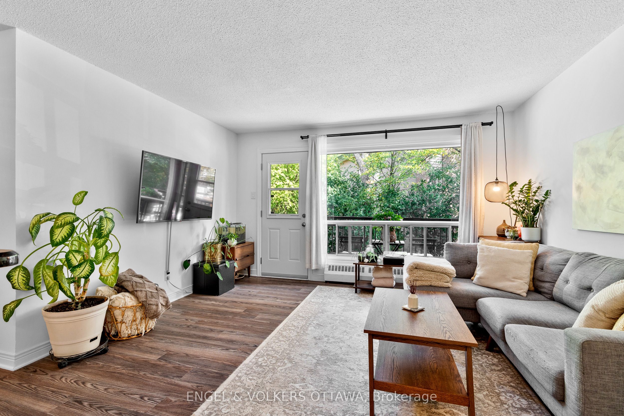 270 Beechwood Avenue 11, Vanier and Kingsview Park, ON K1L 8A6 photo 3