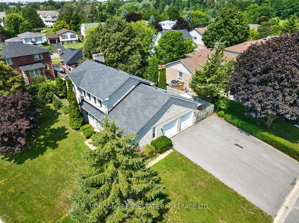 470 Kingsdale Avenue, Kingston, ON K7M 8A3 photo 3