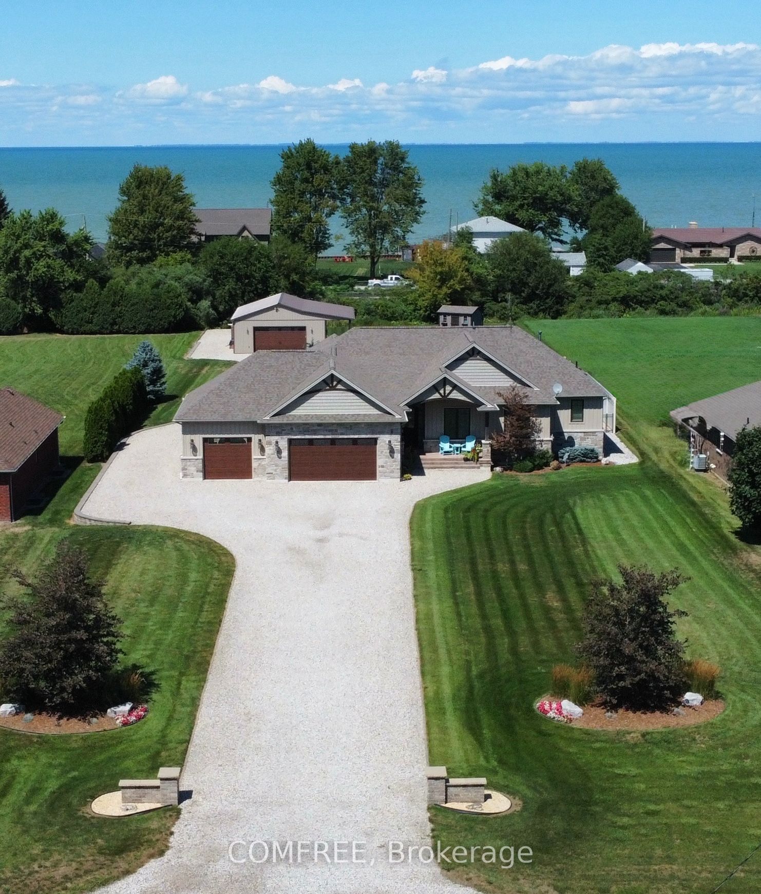 663 County 2 Road, Lakeshore, ON N8L 1K3 photo 2