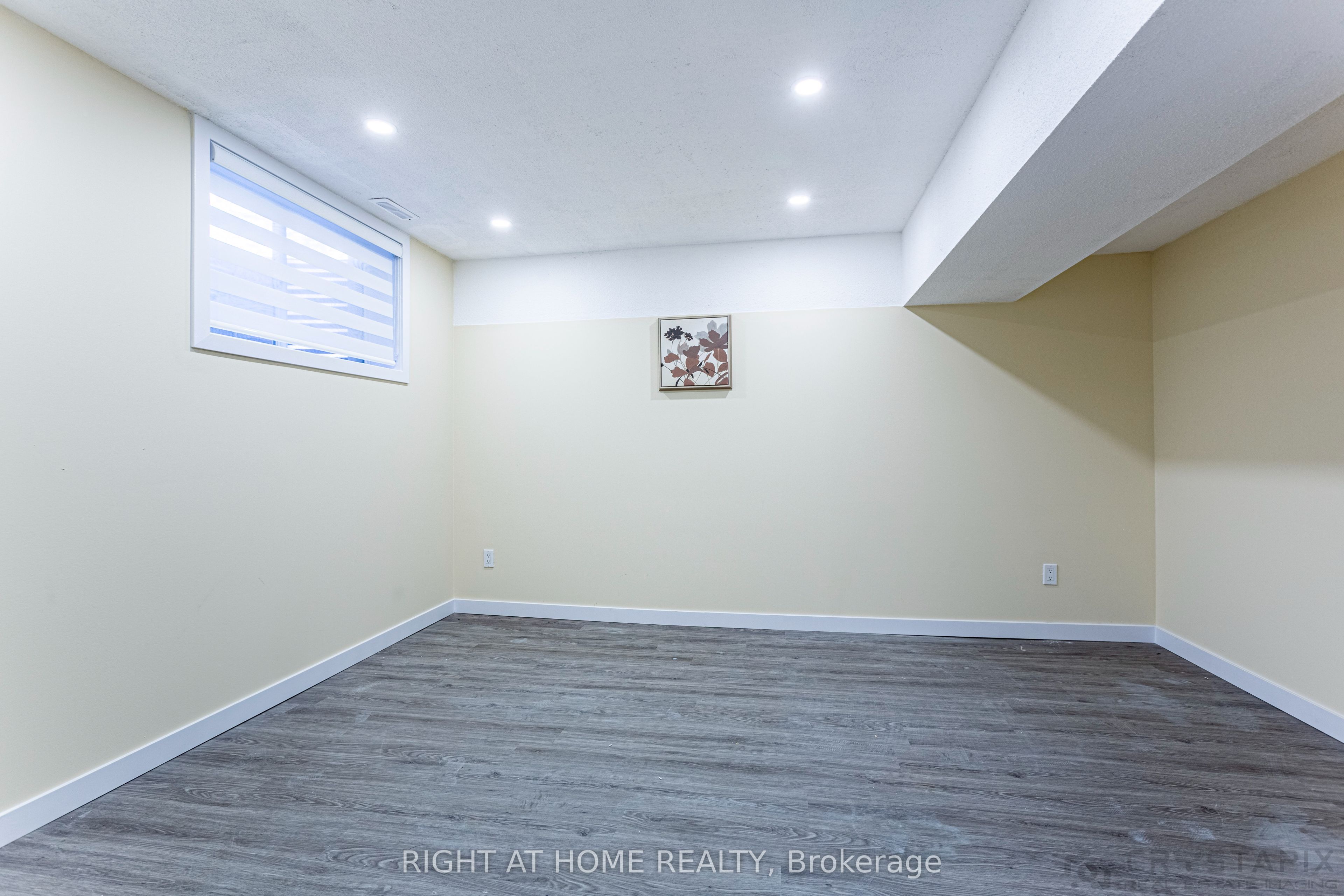 19 Windingway Crescent Lower, London North, ON N6G 3E8 photo 3