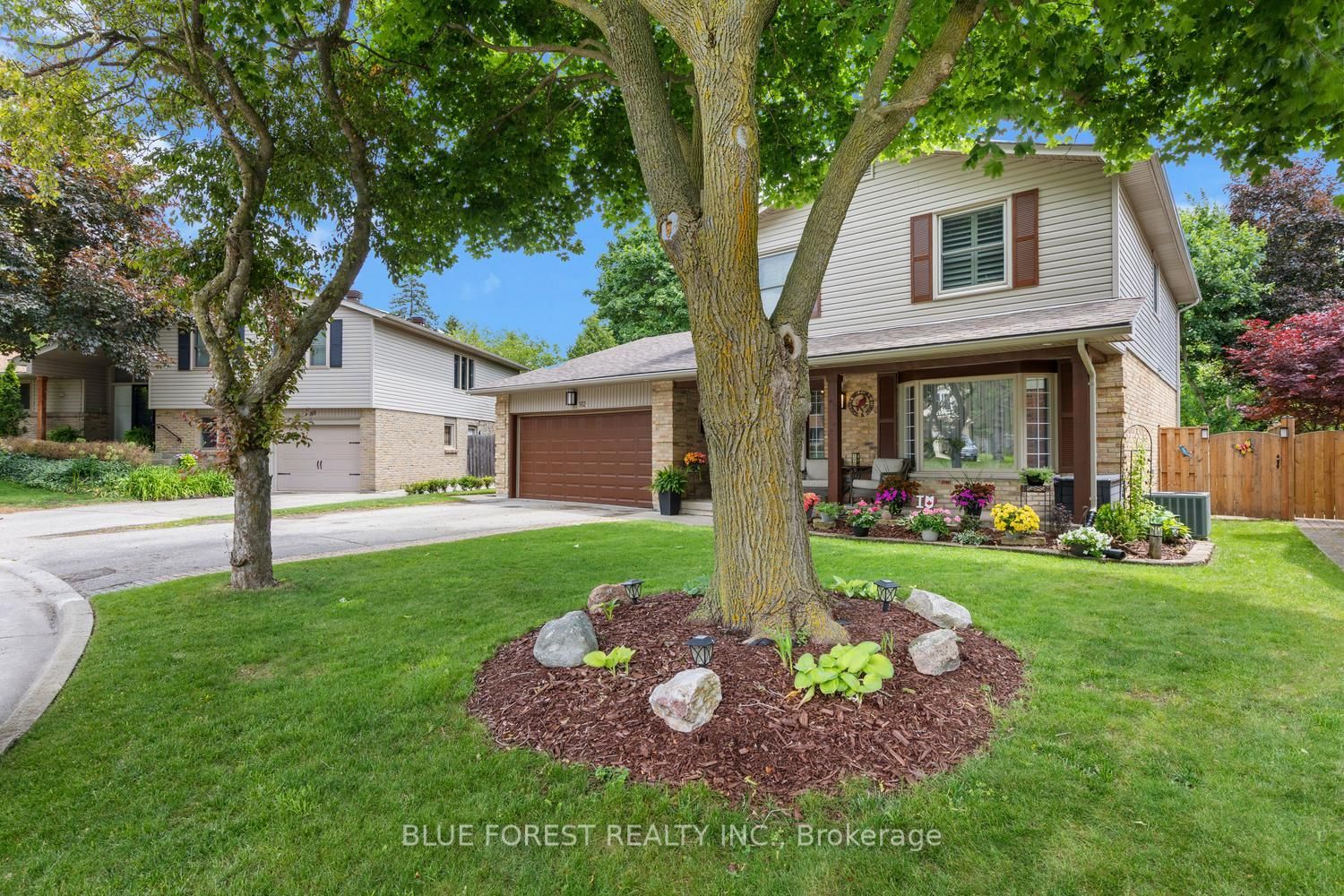 92 Salem Court, London South, ON N6K 1S9 photo 2