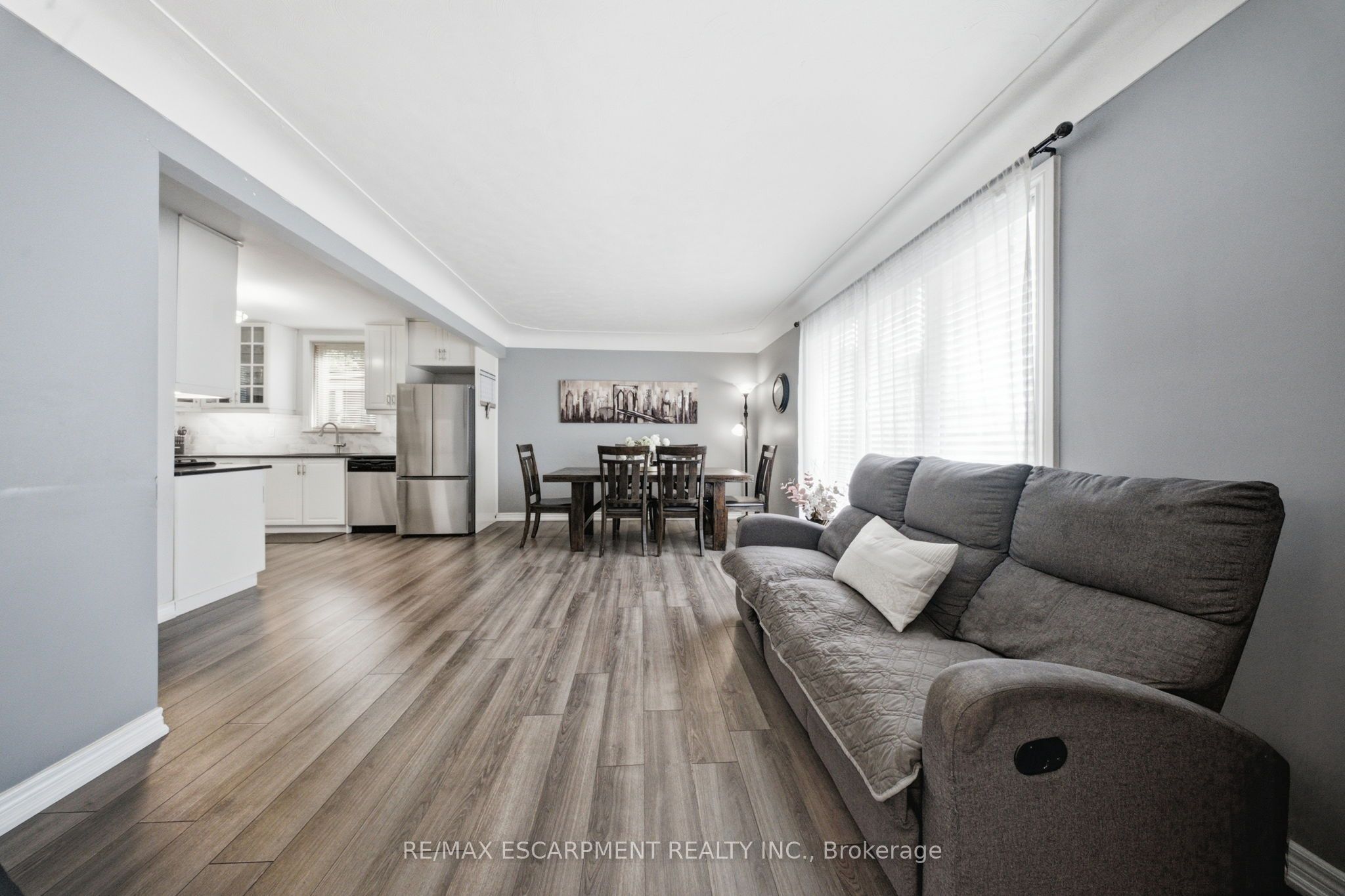 203 WEST 31ST Street, Hamilton, ON L9C 5G3 photo 5