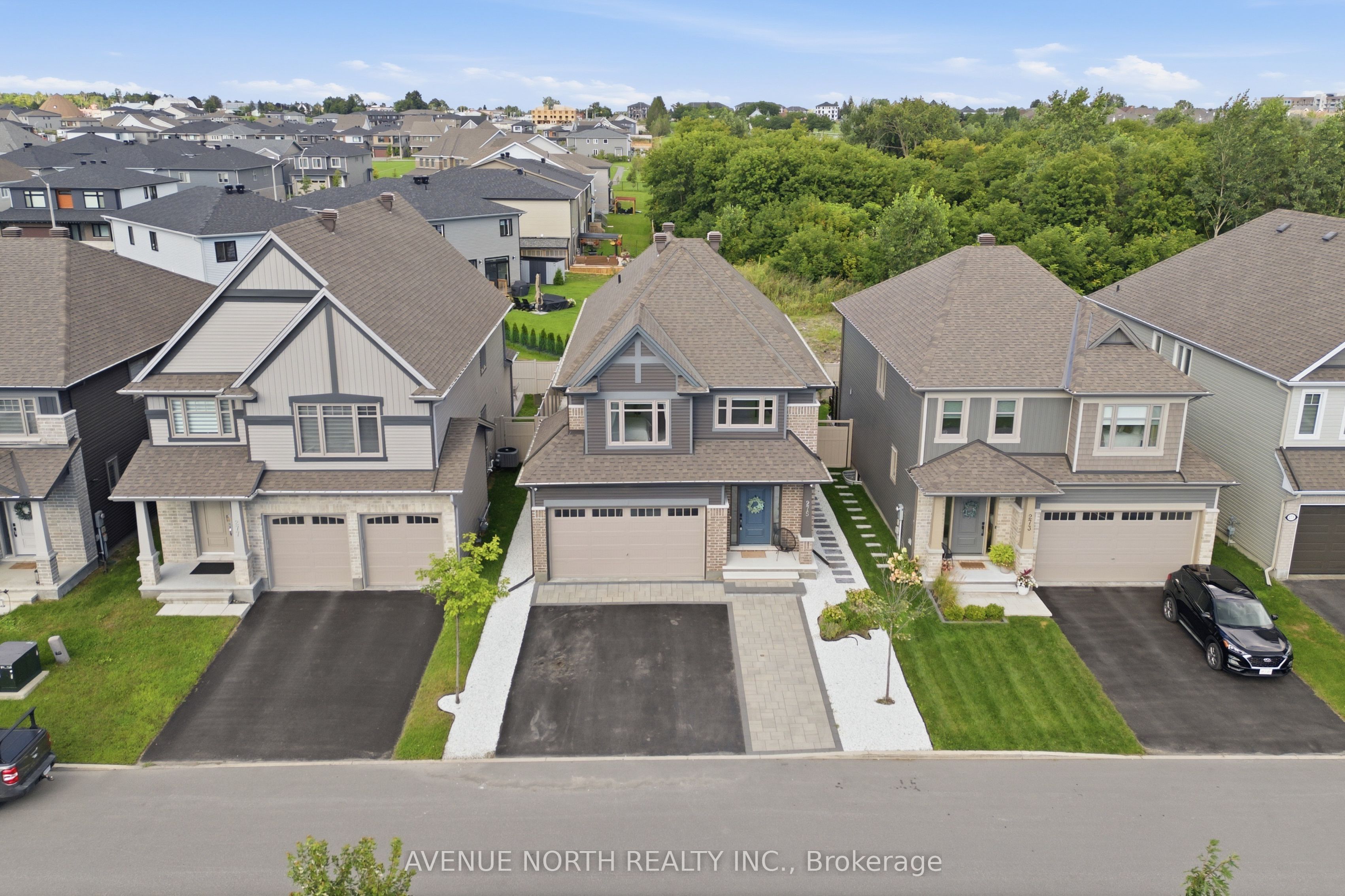 275 Trollius Way, Blossom Park - Airport and Area, ON K1T 0S2 photo 3