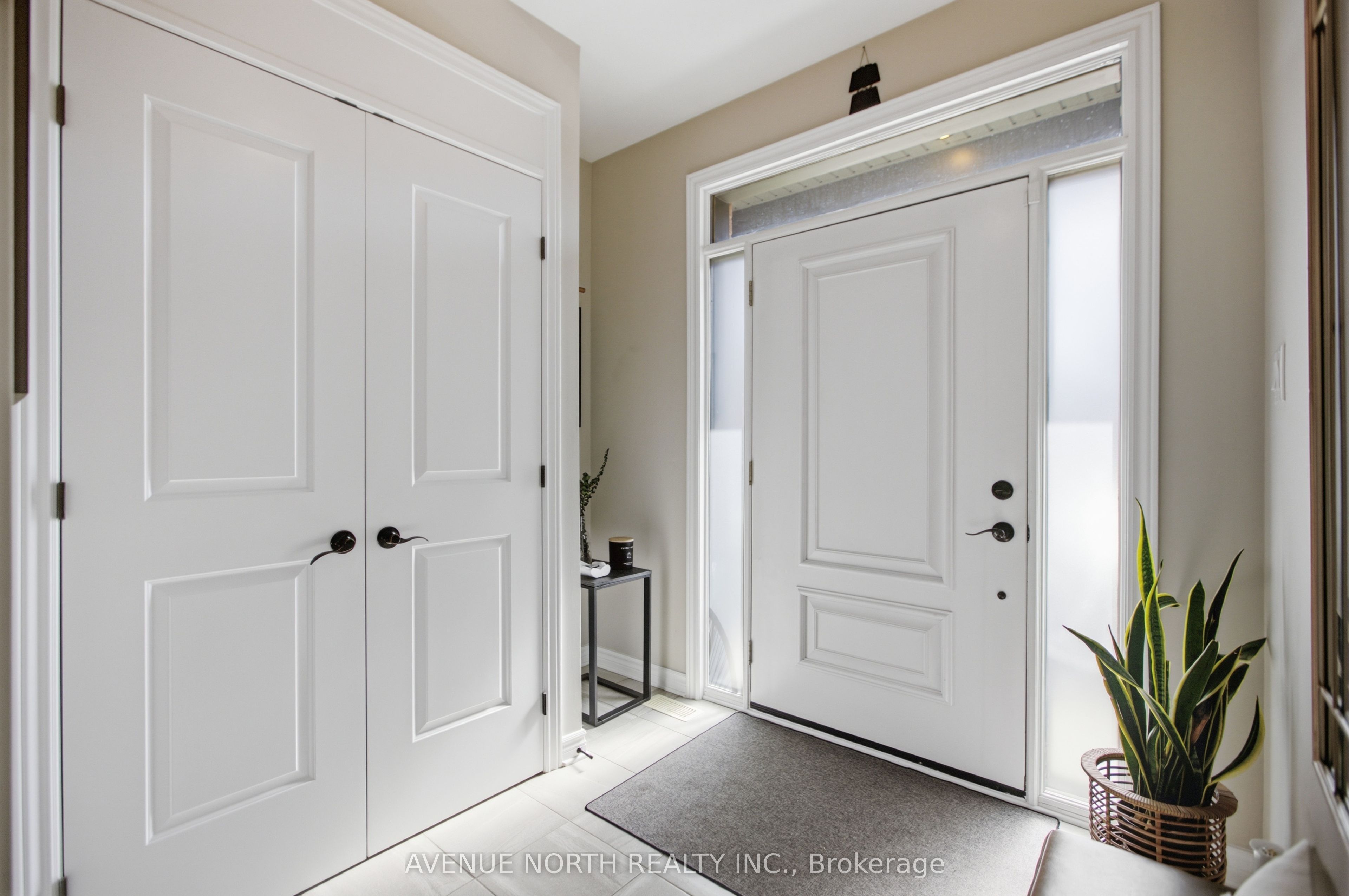 275 Trollius Way, Blossom Park - Airport and Area, ON K1T 0S2 photo 5