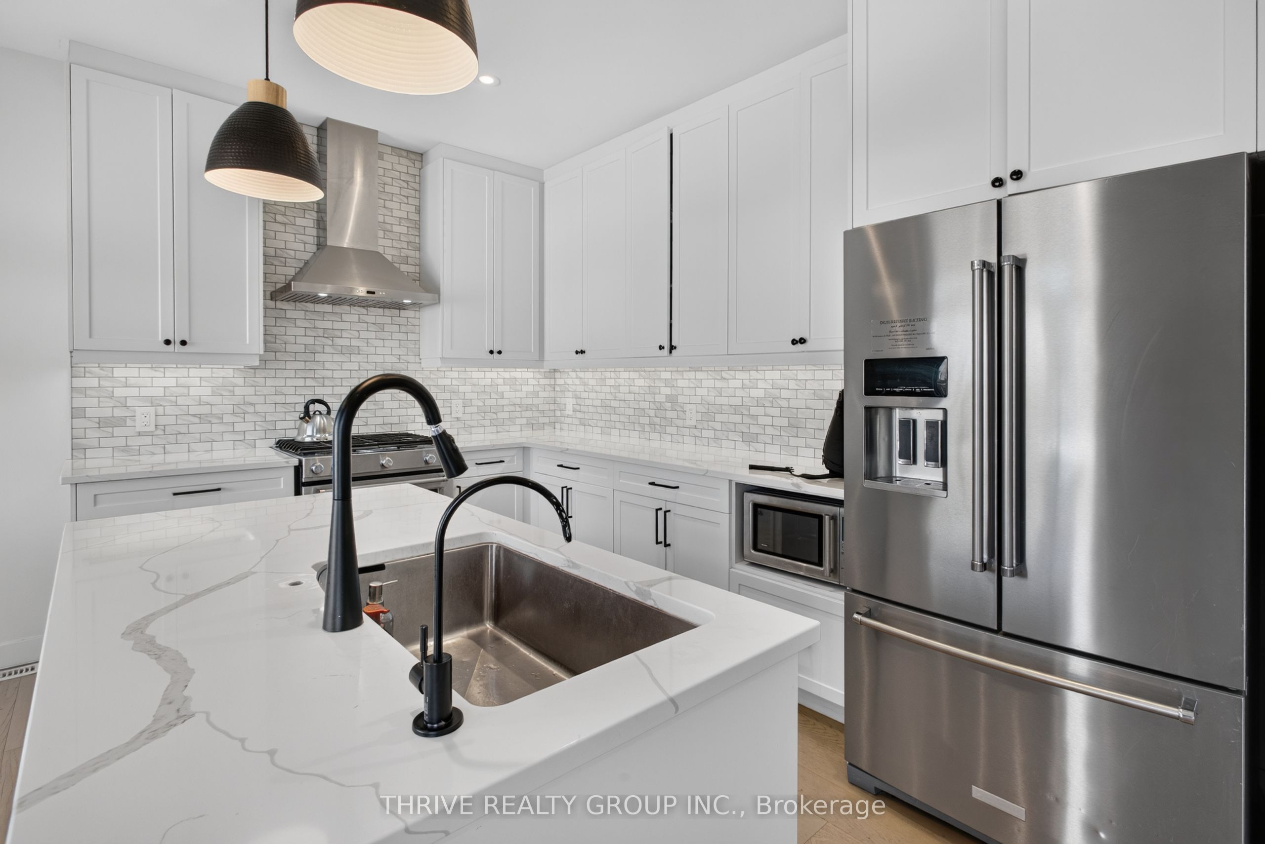 3065 Heardcreek Trail, London North, ON N6G 2S7 photo 4
