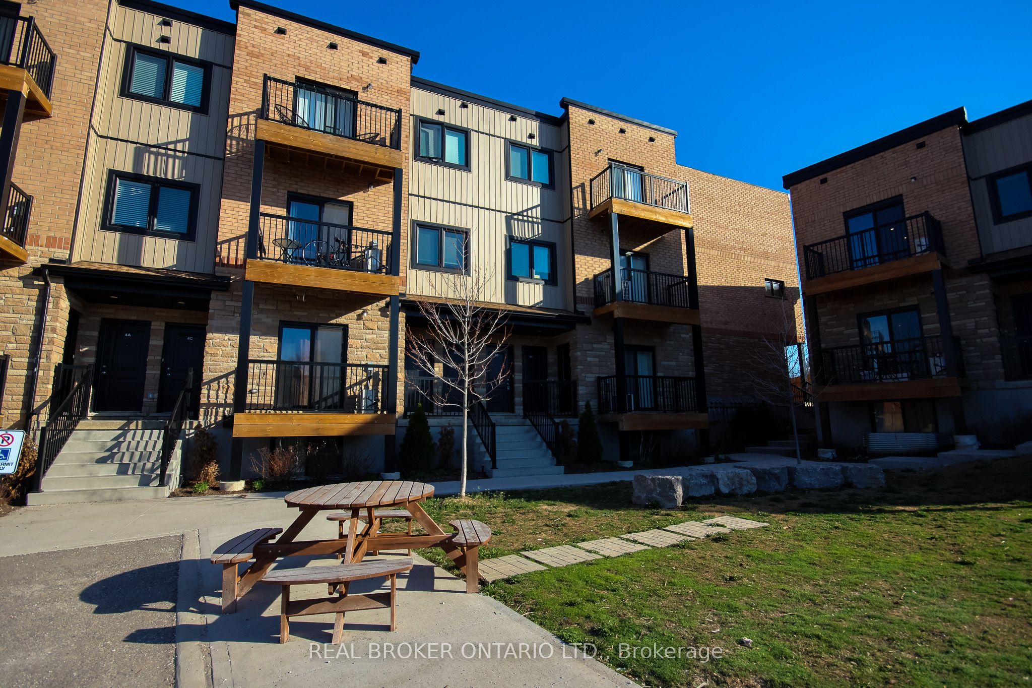 164 Heiman Street 2B, Kitchener, ON N2M 0B8