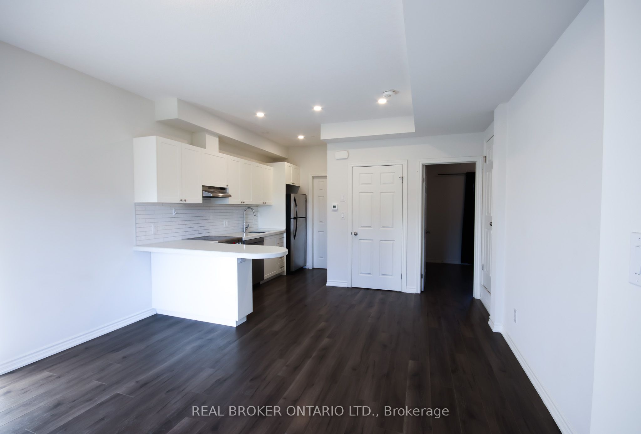 164 Heiman Street 2B, Kitchener, ON N2M 0B8 photo 2