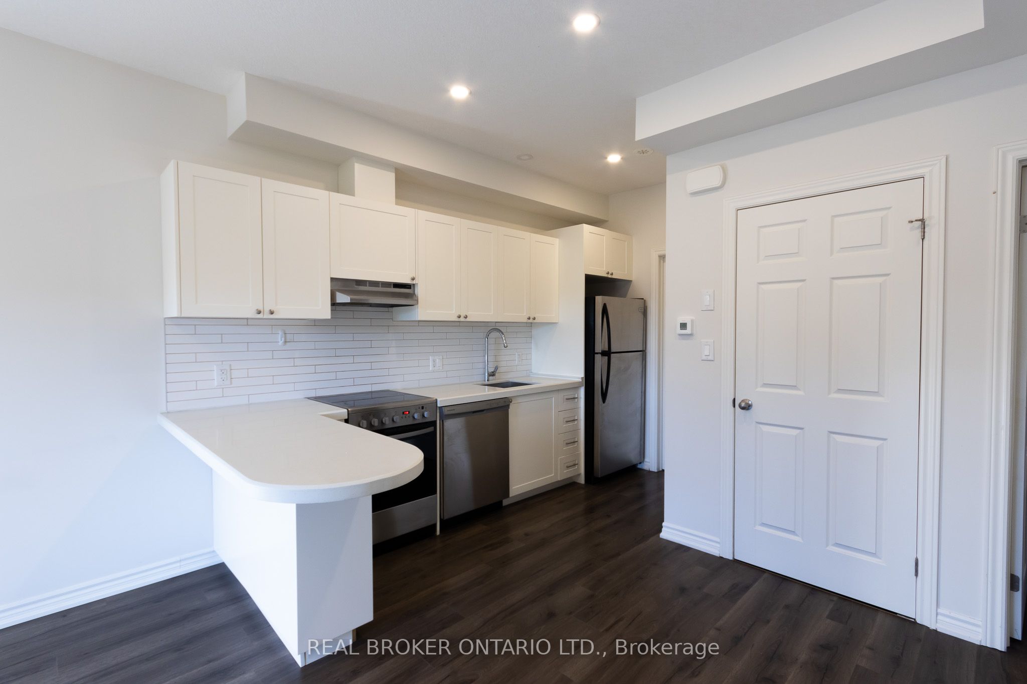 164 Heiman Street 2B, Kitchener, ON N2M 0B8 photo 3