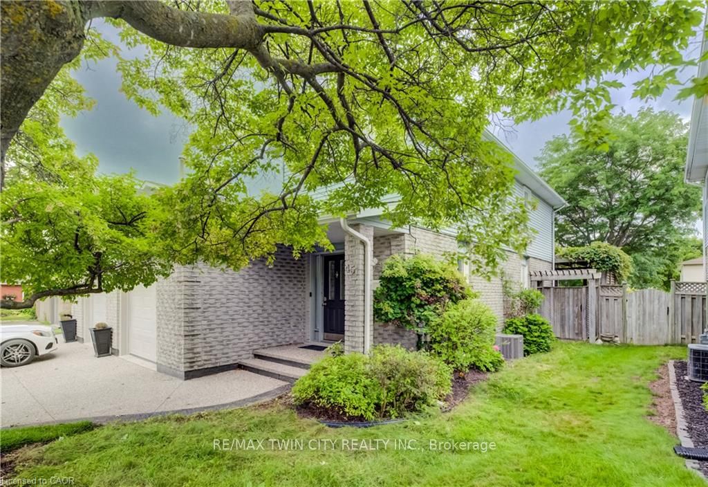 451 BURNETT Avenue, Cambridge, ON N1T 1L3 photo 4