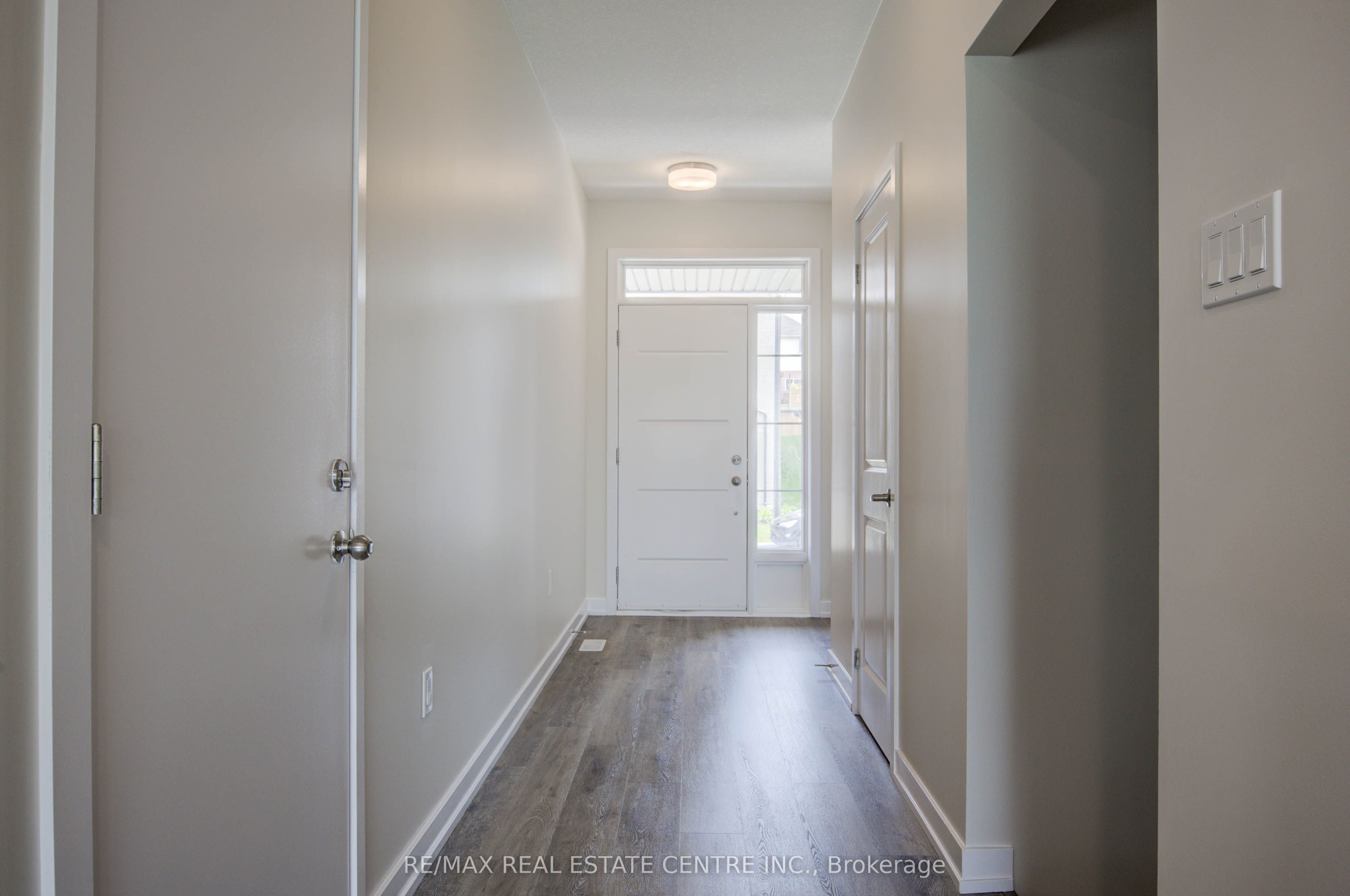 350 River Road 7, Cambridge, ON N3C 0H4 photo 4