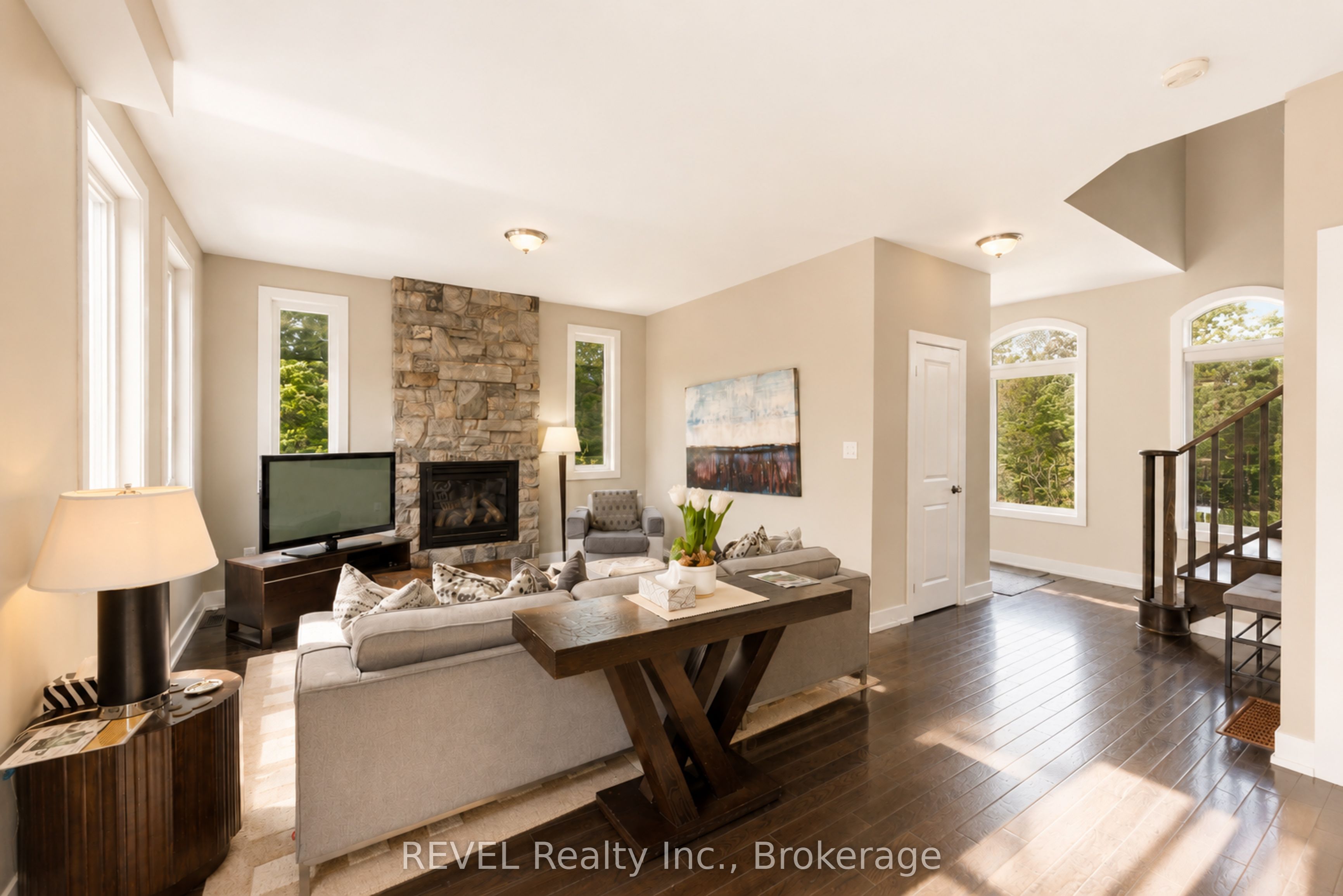 67 Rockmount Crescent, Gravenhurst, ON P1P 0A6 photo 5