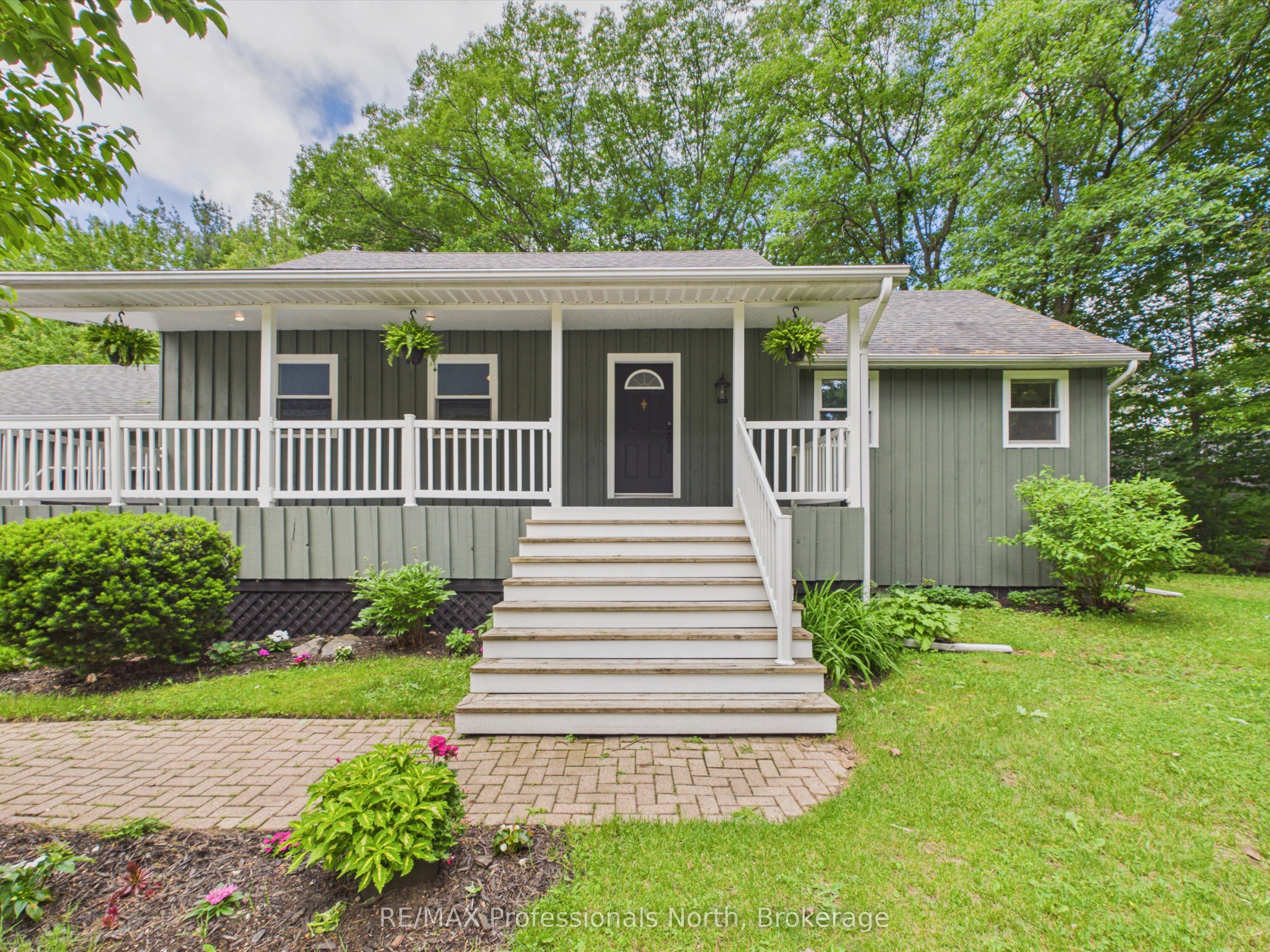 1130 Cedar Lane, Bracebridge, ON P1L 1L5 photo 3