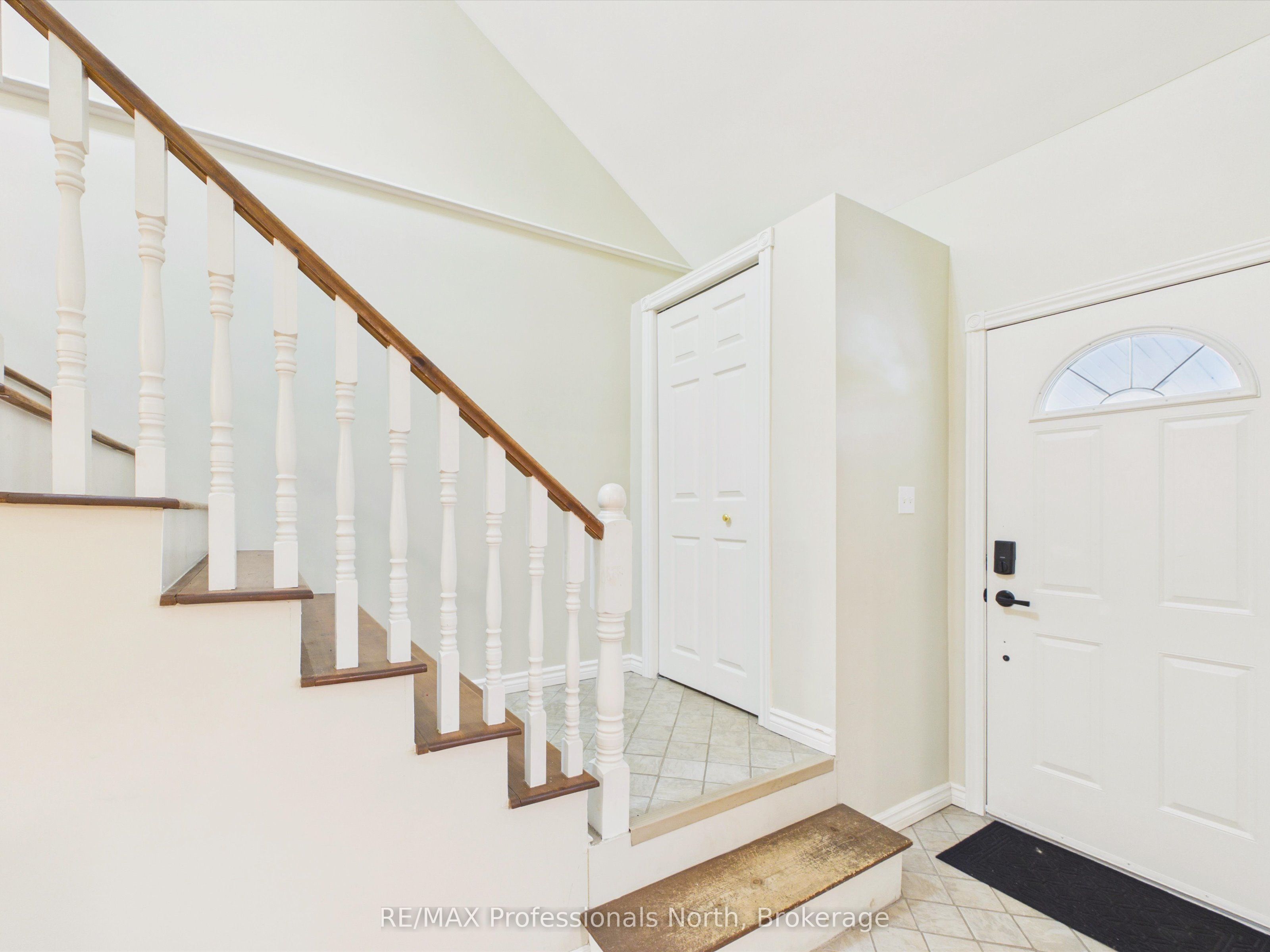 1130 Cedar Lane, Bracebridge, ON P1L 1L5 photo 5