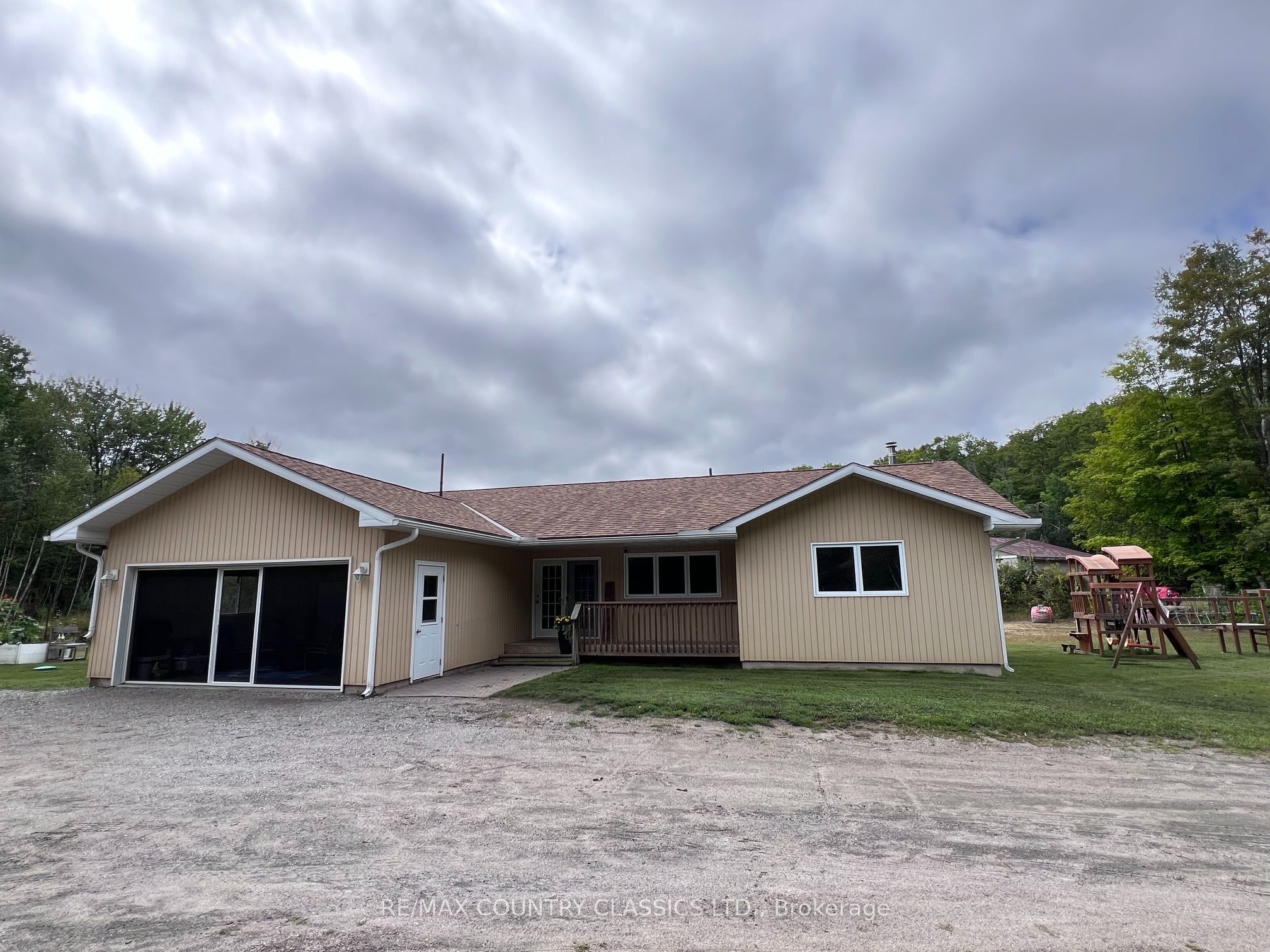 3952 Loop Road, Highlands East, ON K0L 1X0