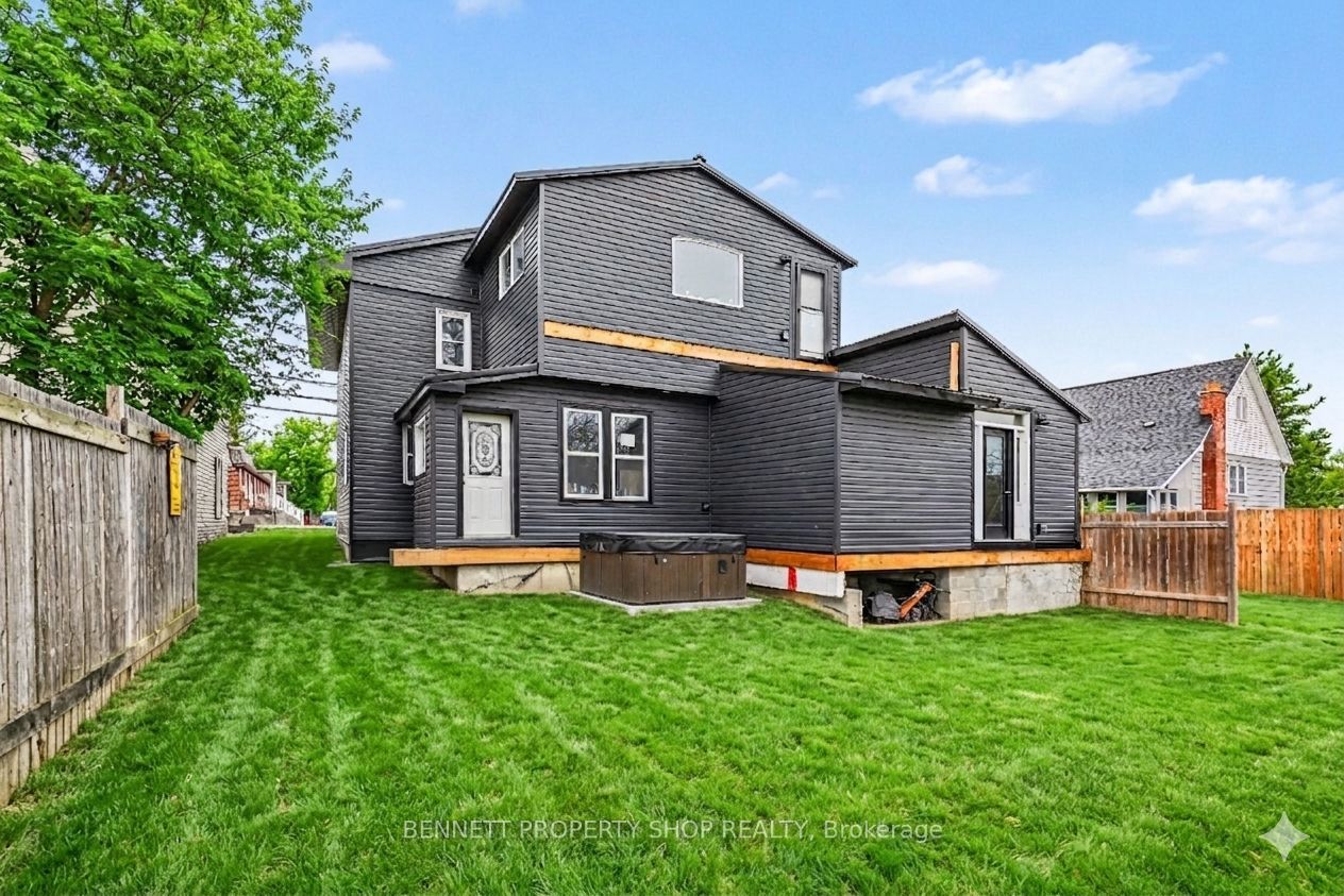 14 River Road, McNab/Braeside, ON K7S 1R2 photo 4