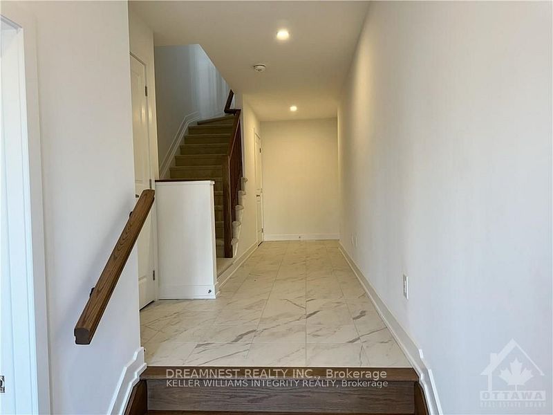 806 Anciano Crescent, Kanata, ON K2S 0J7 photo 2