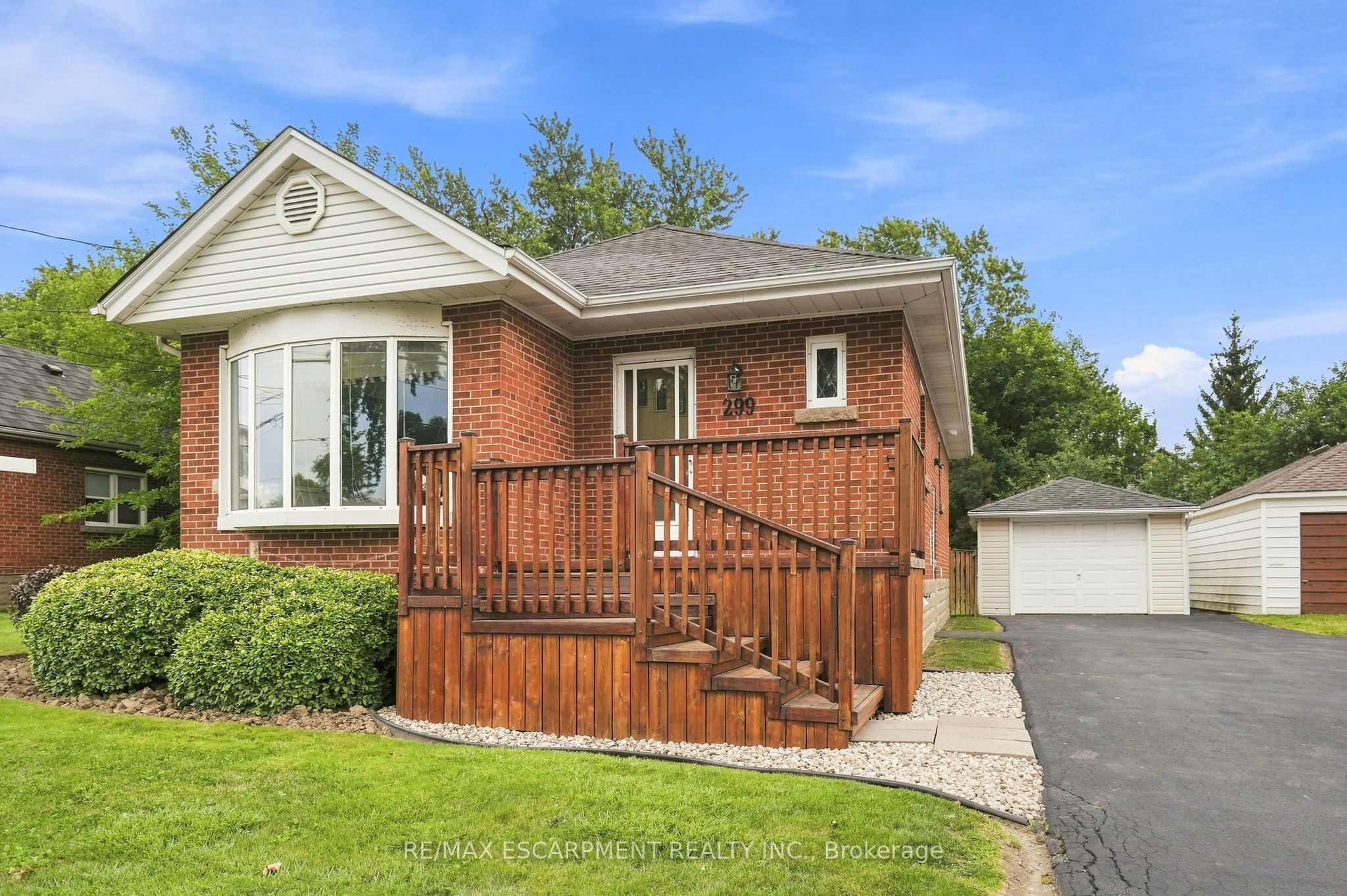 299 West 5th Street, Hamilton, ON L9C 3P2