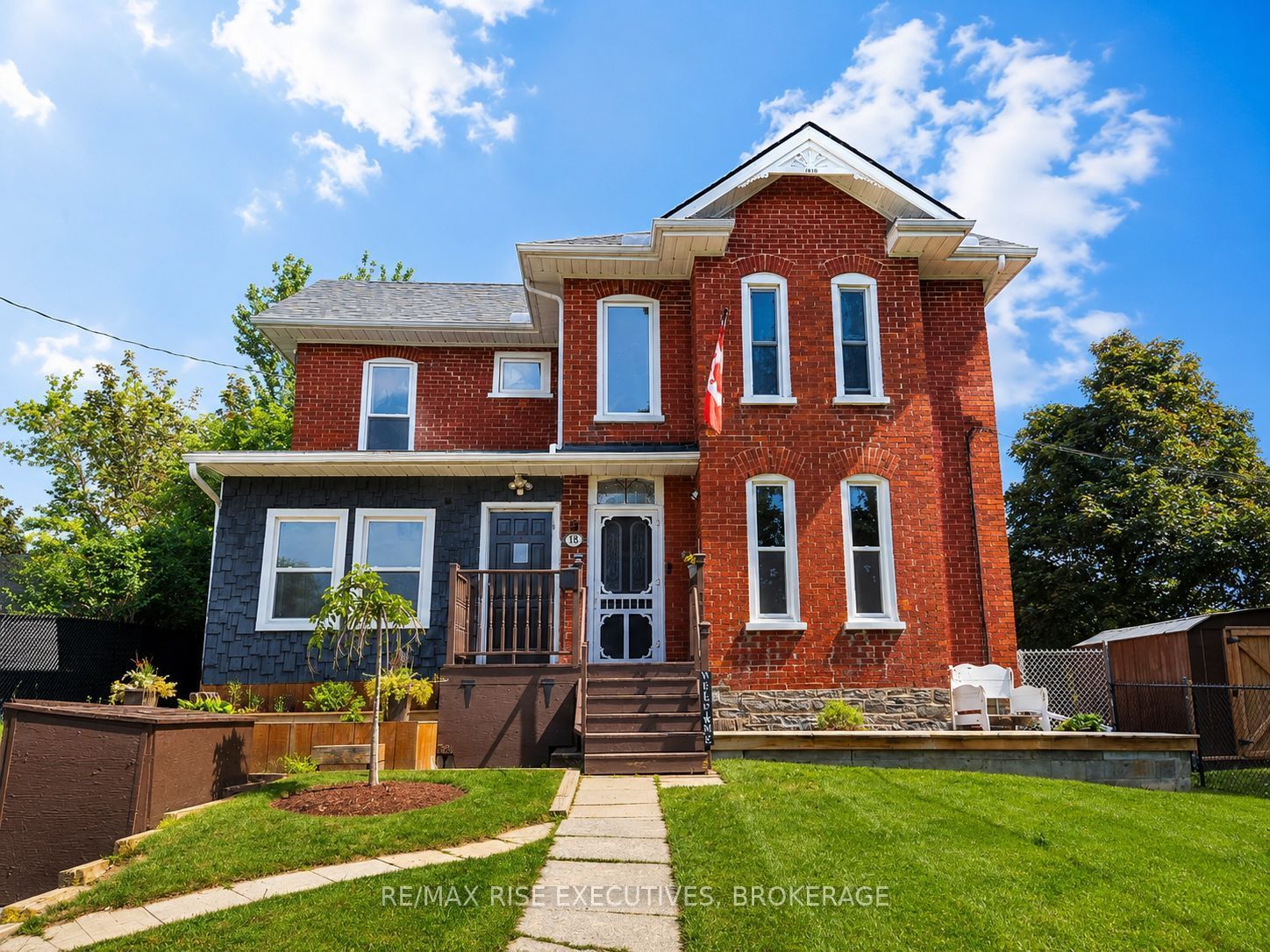 18 Stone Street, Belleville, ON K8P 1Z9