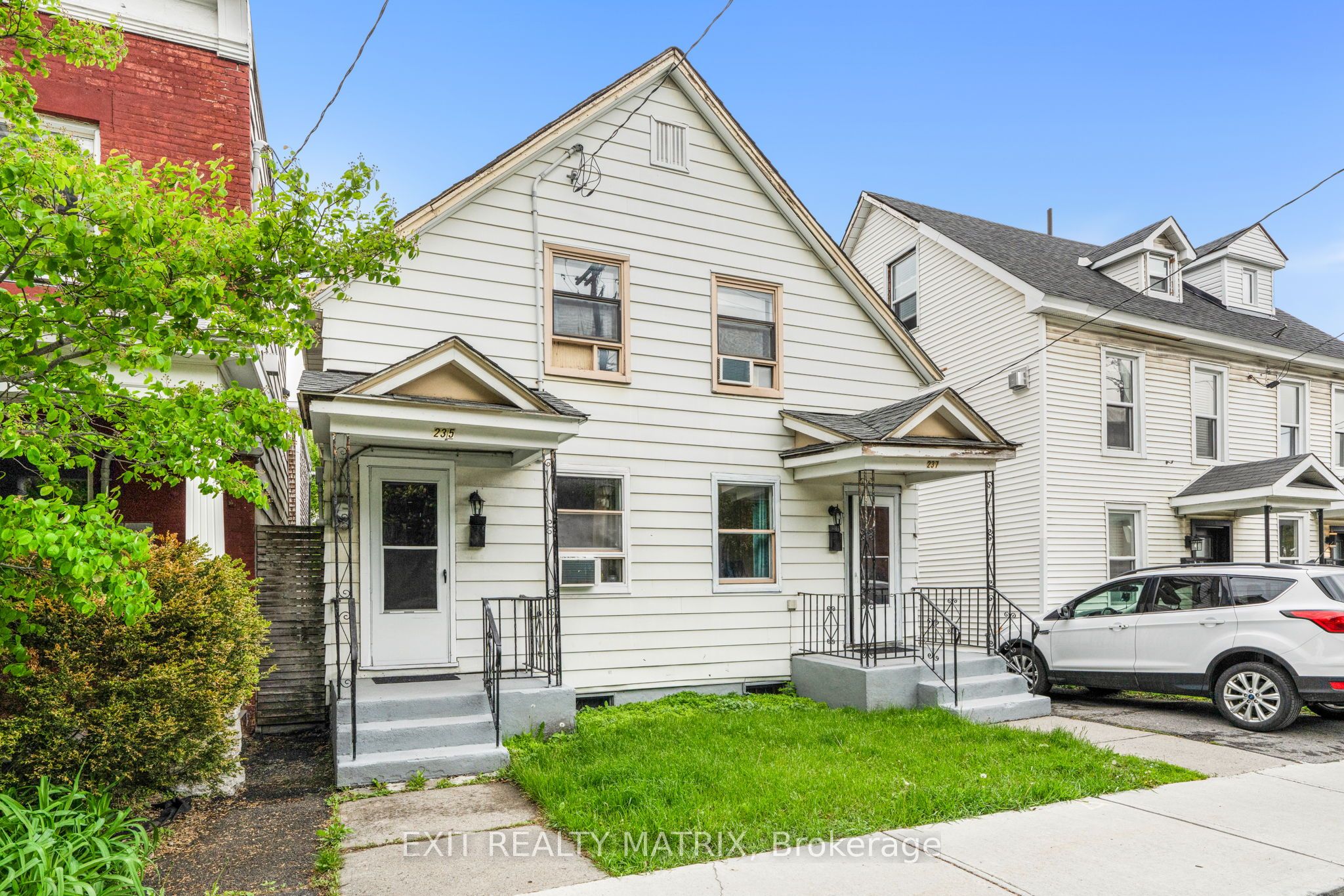 235-237 Guigues Avenue, Lower Town - Sandy Hill, ON K1N 5J3 photo 2