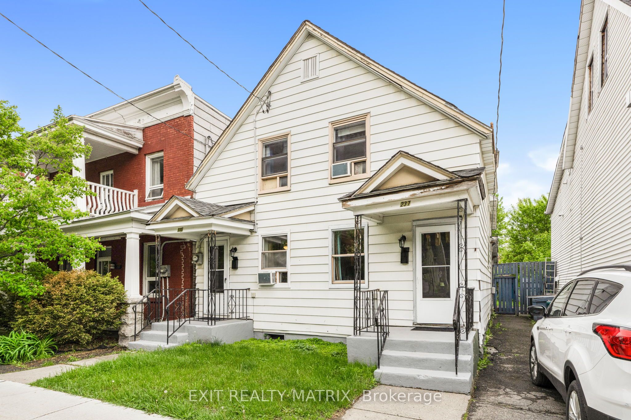 235-237 Guigues Avenue, Lower Town - Sandy Hill, ON K1N 5J3 photo 3