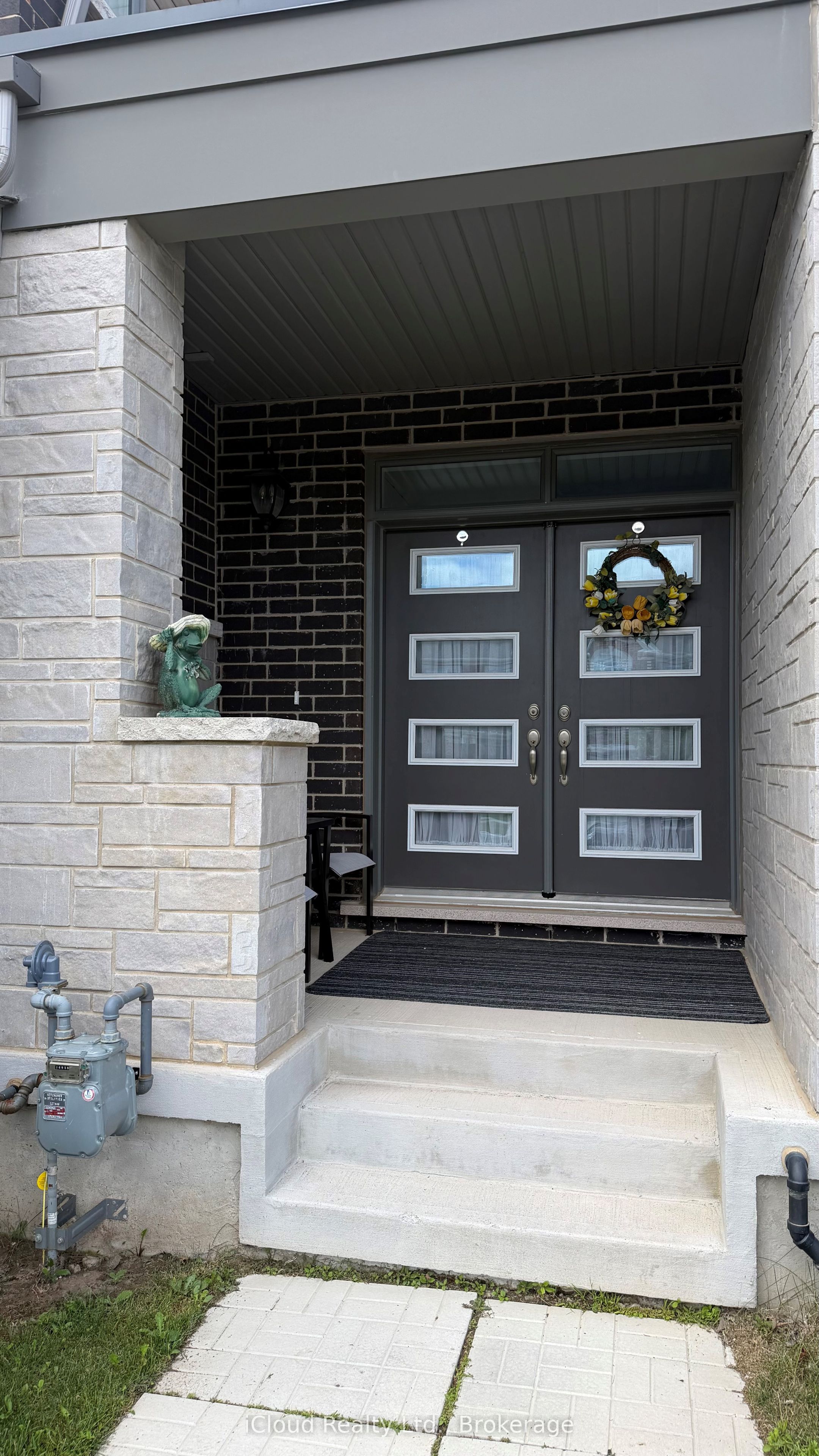 74 Forestwalk Street, Kitchener, ON N2R 0S3 photo 2