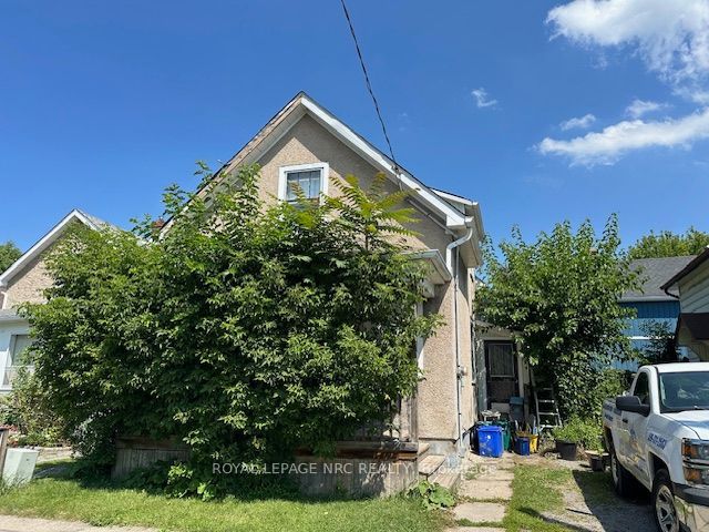 62 Haynes Avenue, St. Catharines, ON L2R 3Z3