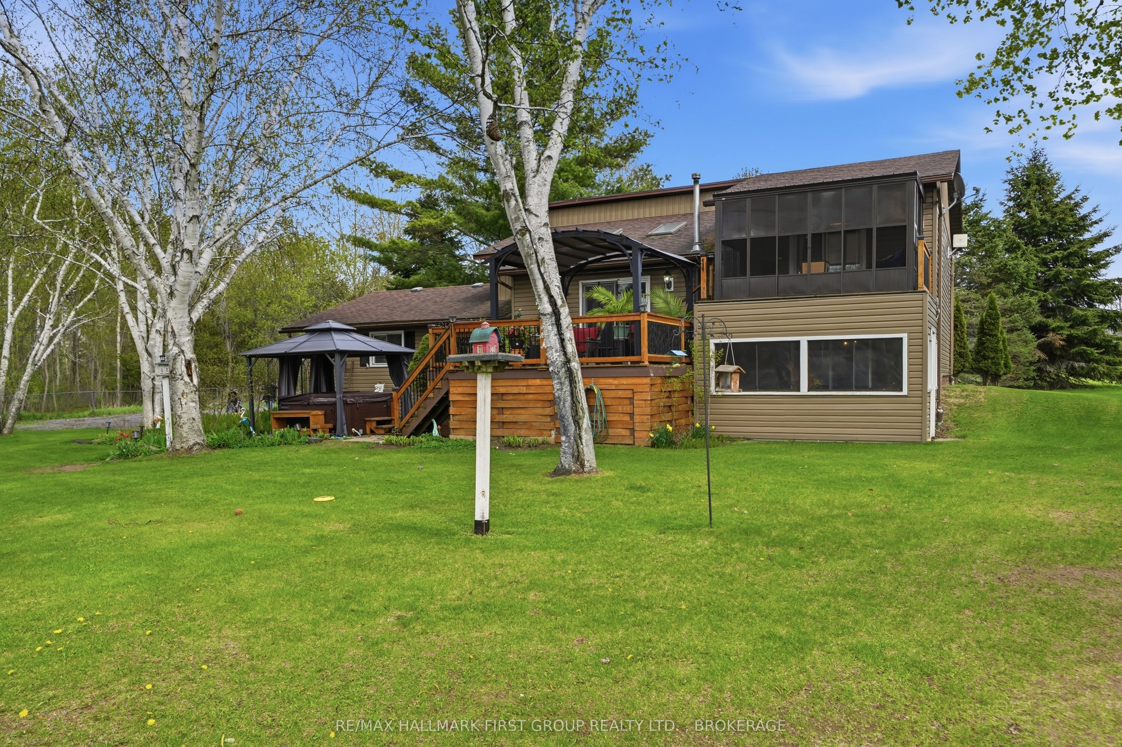 1851 County Rd 9 Road, Greater Napanee, ON K7R 3K8 photo 2