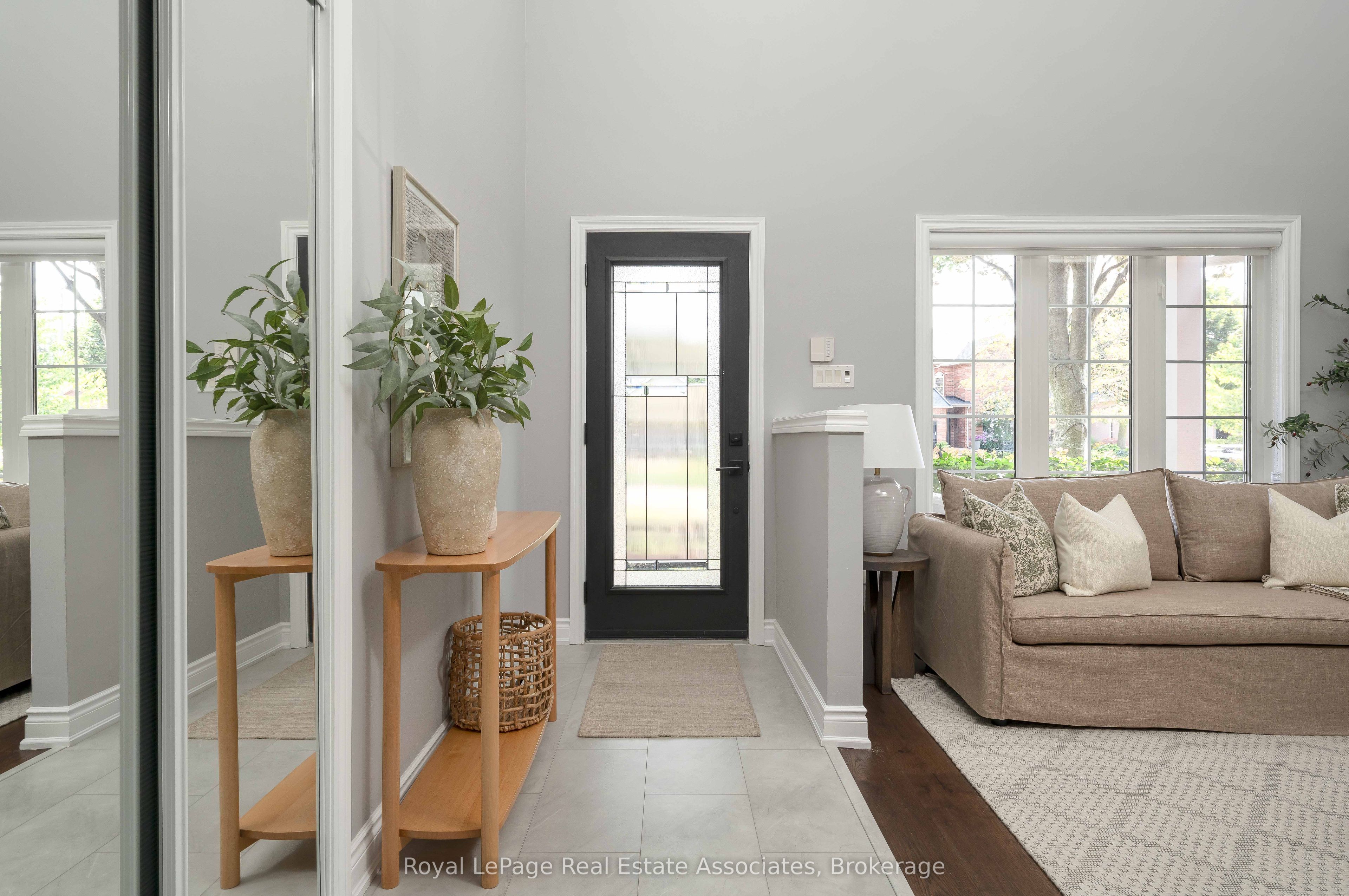 5 Volterra Court, Hamilton, ON L8B 0K7 photo 4