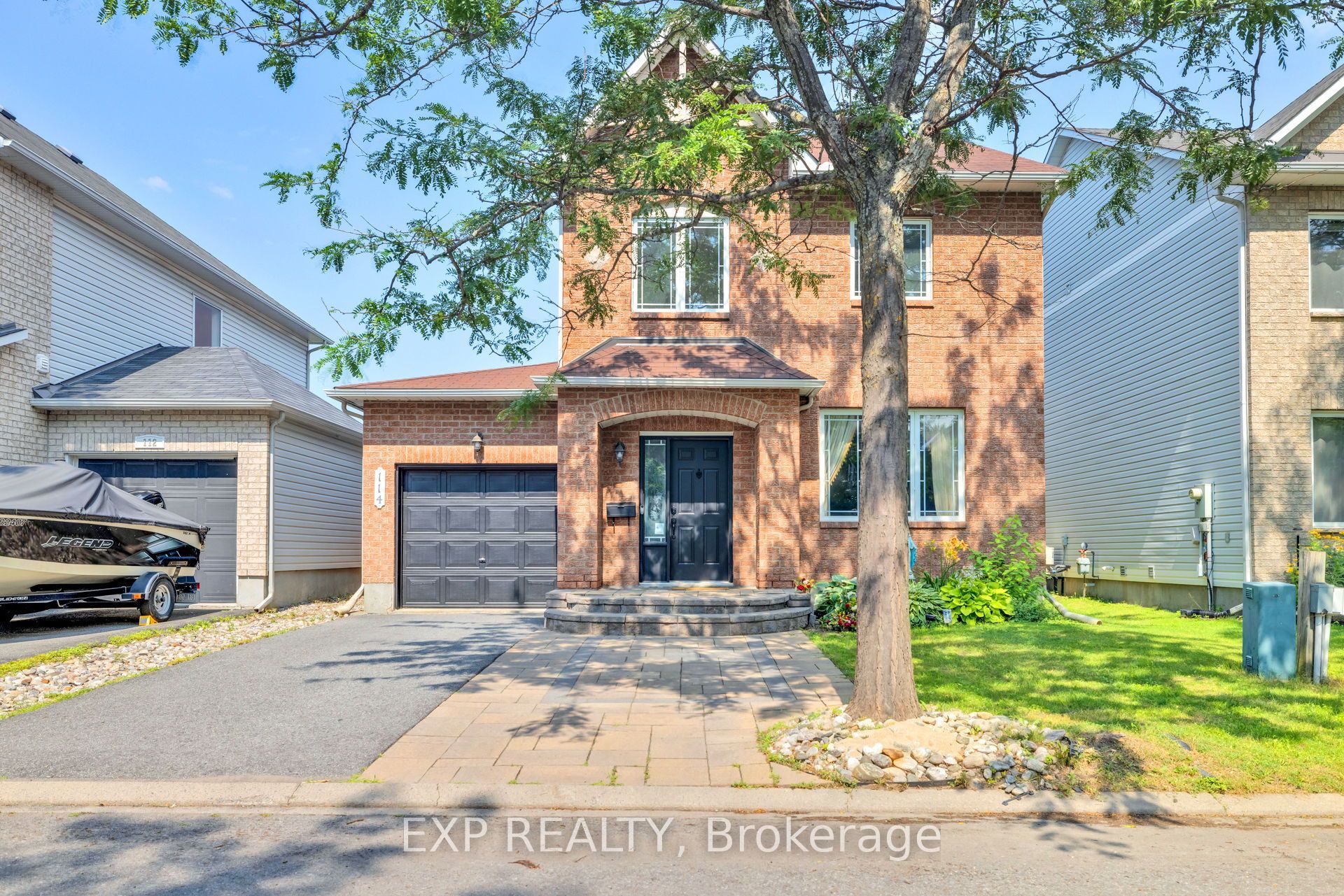 114 Ashmore Drive, Barrhaven, ON K2G 7B3 photo 2