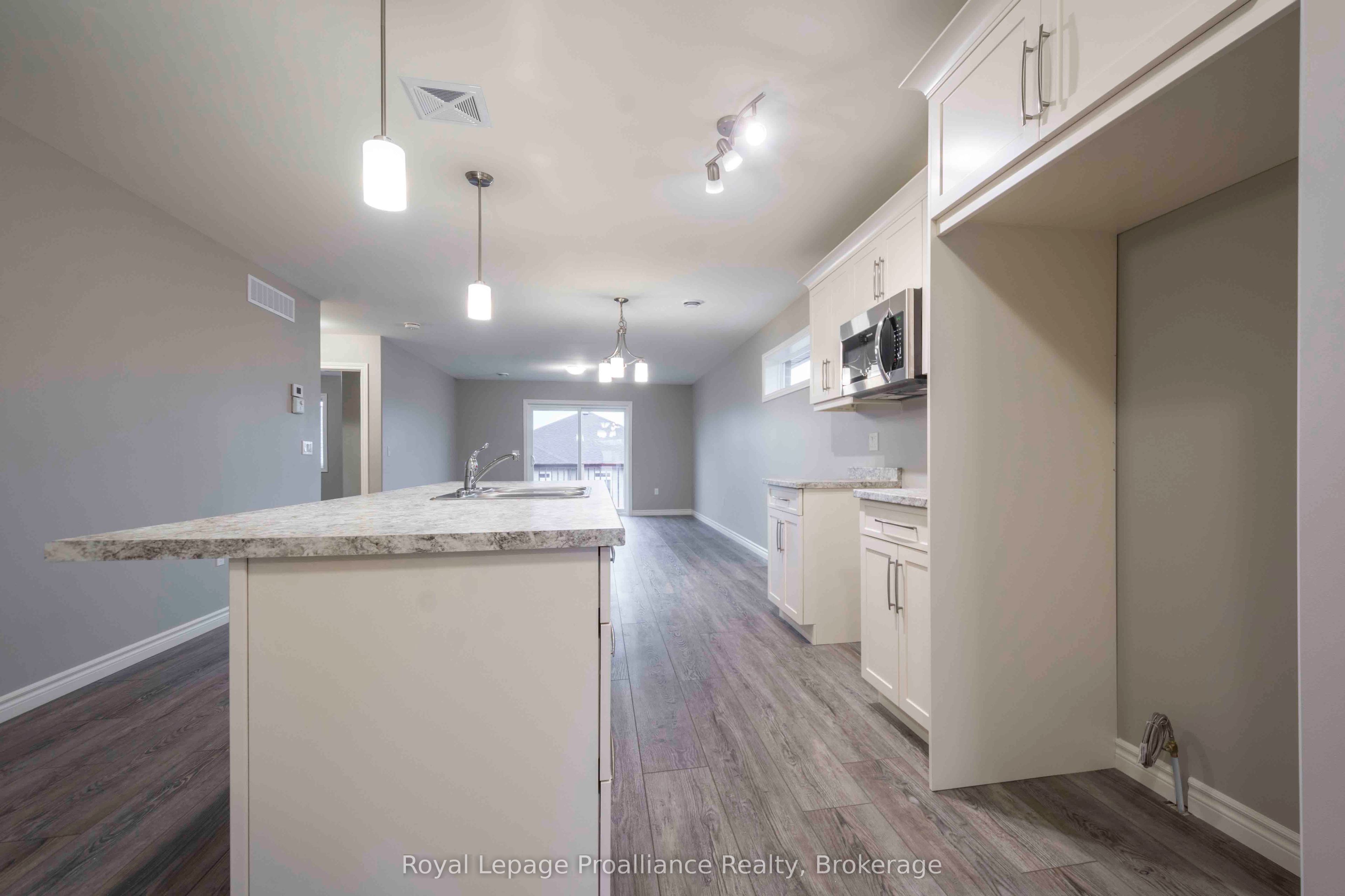45 Dewal Place, Belleville, ON K8P 0H3 photo 4