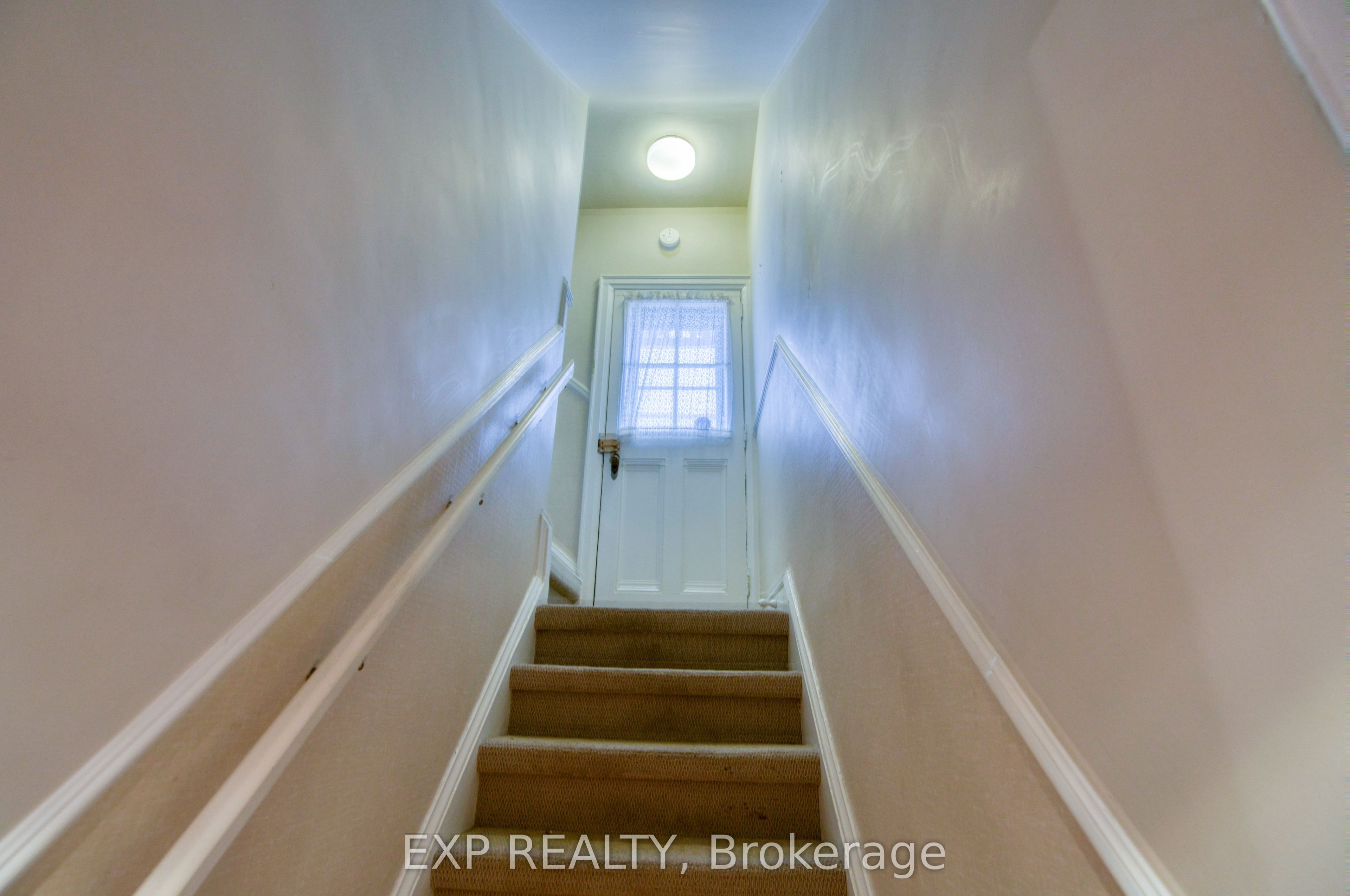 304 Stewart Street B, Lower Town - Sandy Hill, ON K1N 6K6 photo 5