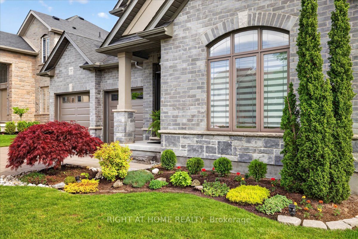 717 Jackpine Way, London North, ON N5X 0L9 photo 2