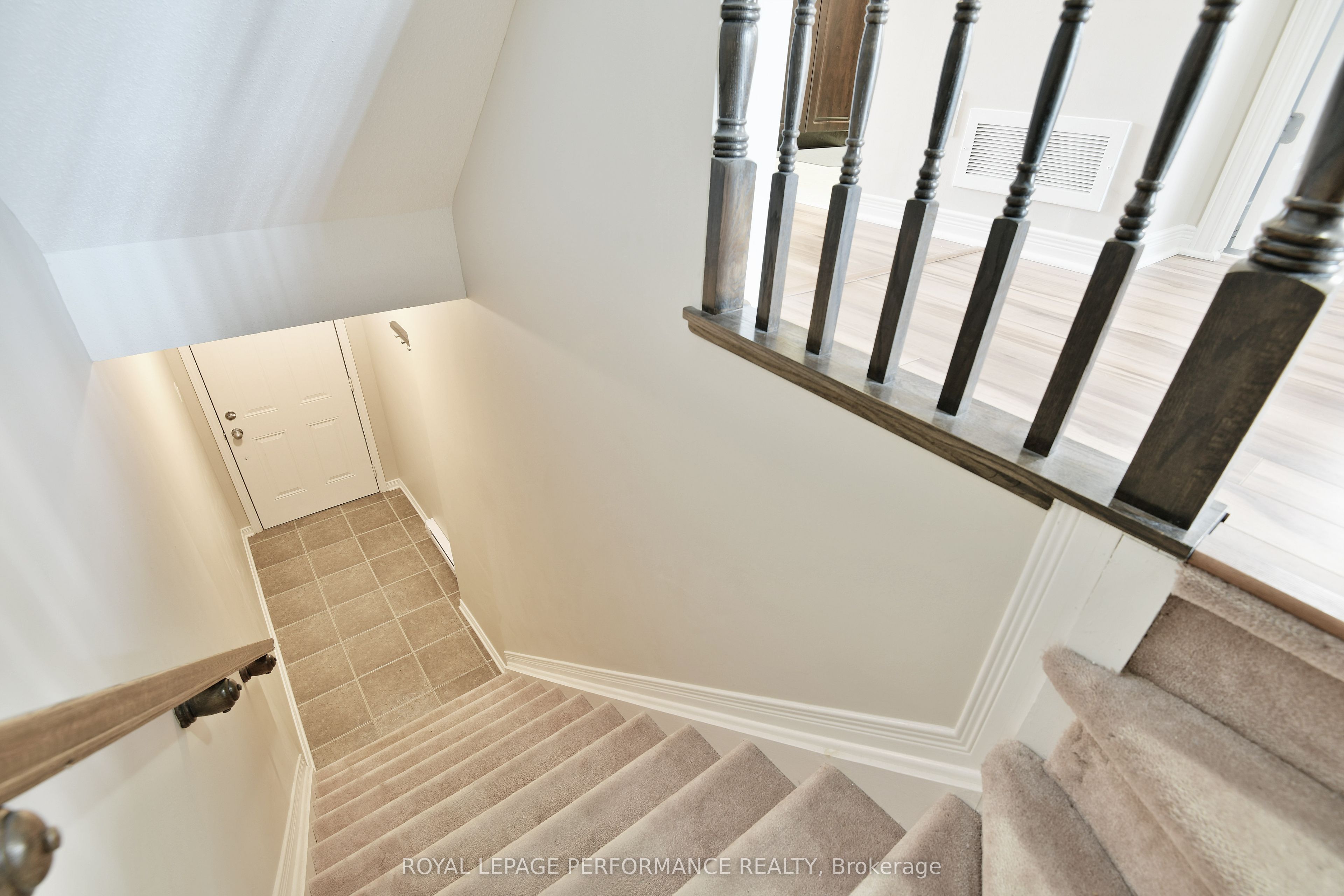 125 Keltie Private 1, Barrhaven, ON K2J 0A1 photo 3