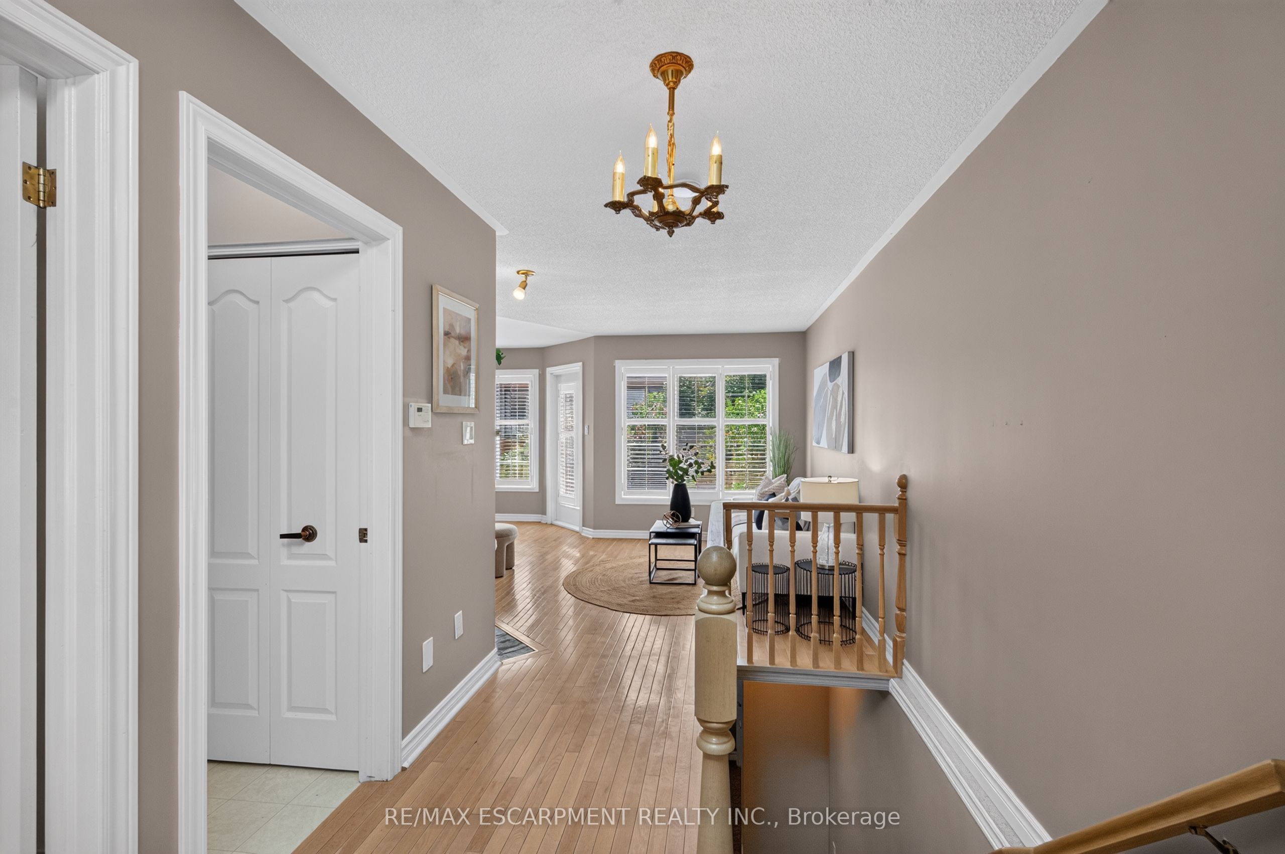 175 Fiddlers Green Road 9, Hamilton, ON L9G 4X7 photo 2