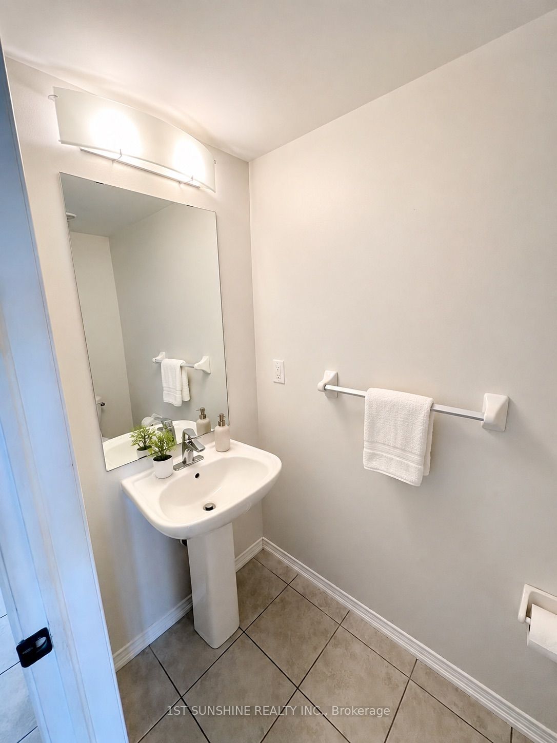 6 Butcher Crescent, Brantford, ON N3T 0P3 photo 5