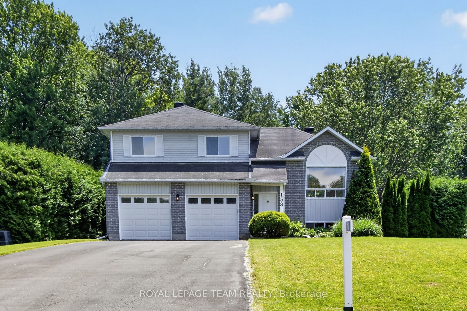 158 Oakwood Drive, Clarence-Rockland, ON K4K 1K9