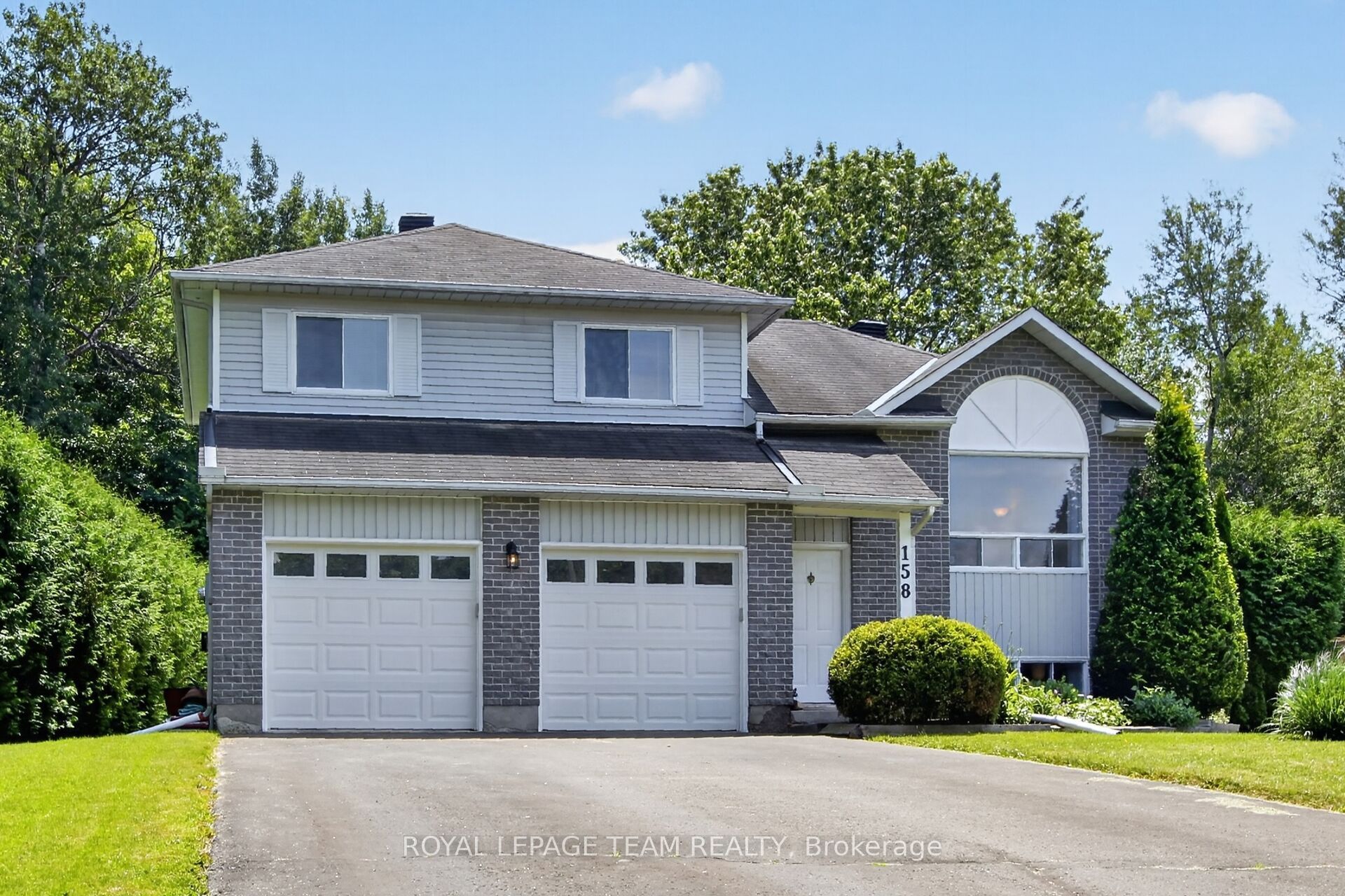 158 Oakwood Drive, Clarence-Rockland, ON K4K 1K9 photo 2