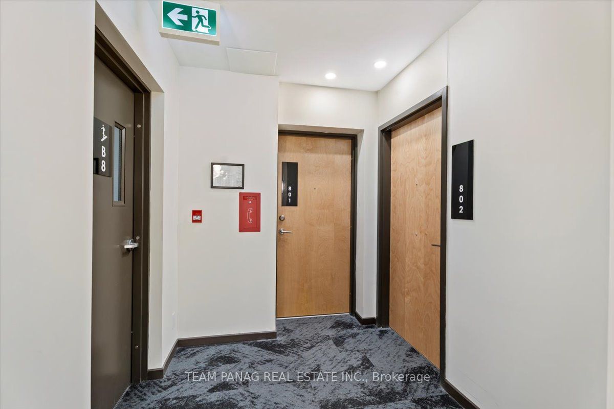 104 Garment Street 801, Kitchener, ON N2G 0C8 photo 2
