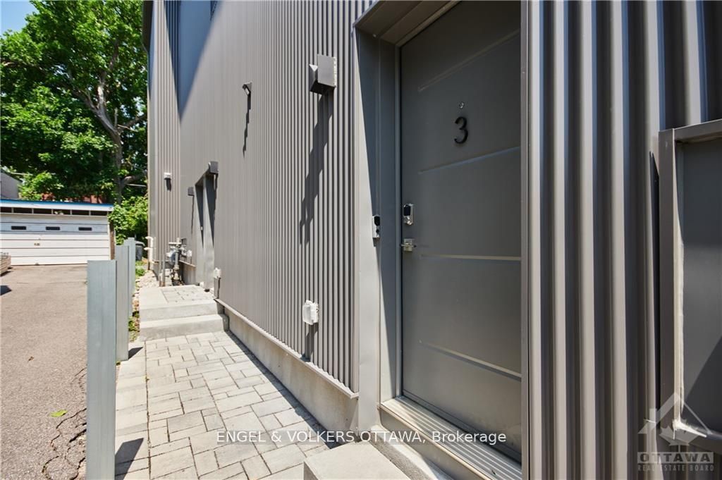 569 McLeod Street 3, Ottawa Centre, ON K1R 5R2 photo 2