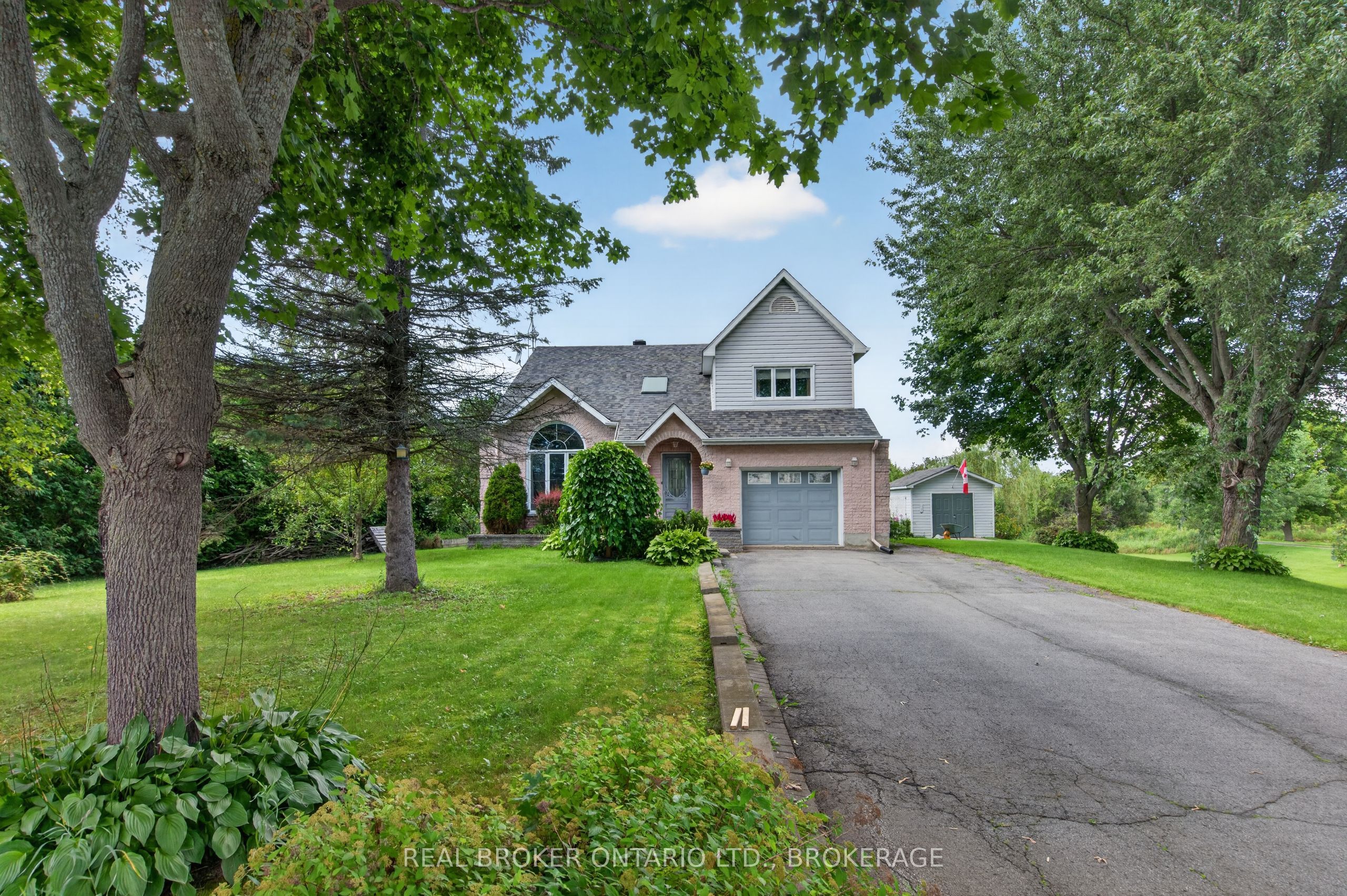3901 County 45 Road, North Glengarry, ON K0C 1A0 photo 2