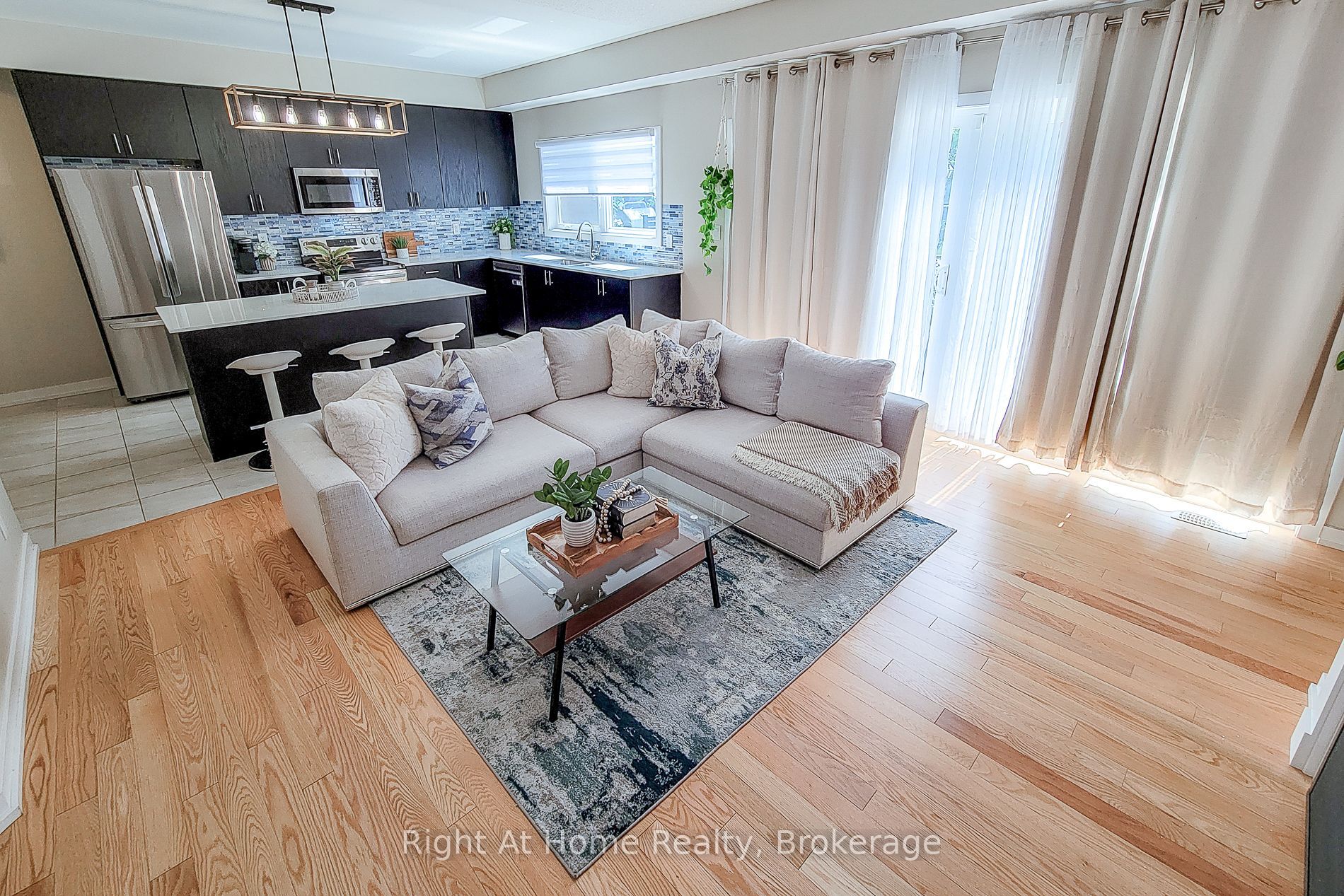 3 Trailside Drive, Haldimand, ON N0A 1S0 photo 2