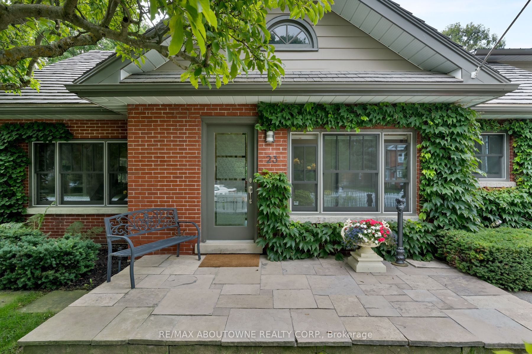 23 Alice Street E, Blue Mountains, ON N0H 2P0 photo 4