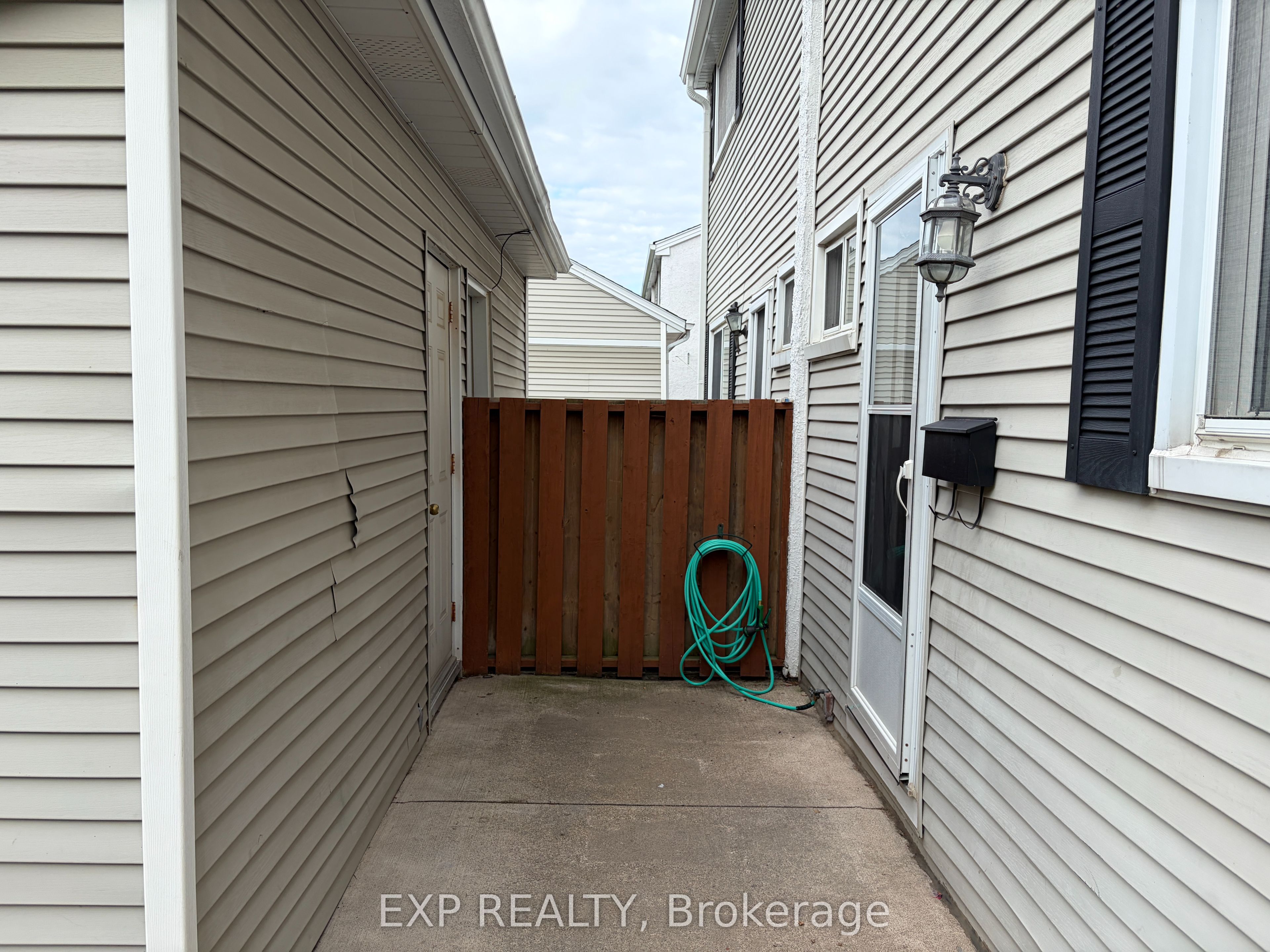 7001 Casey Street 27, Niagara Falls, ON L2J 3G6 photo 3