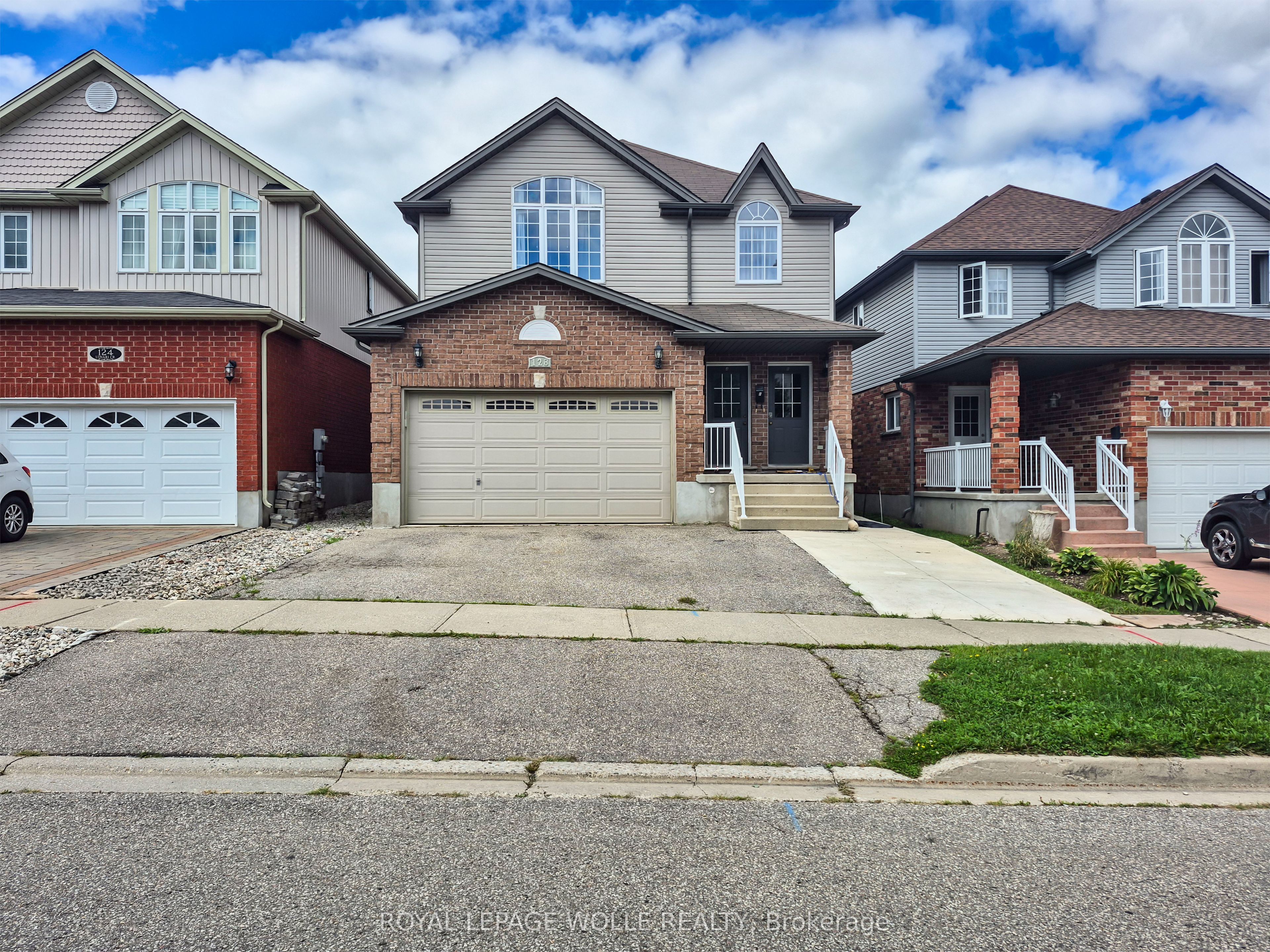 128 Udvari Crescent A, Kitchener, ON N2N 3P6 photo 2