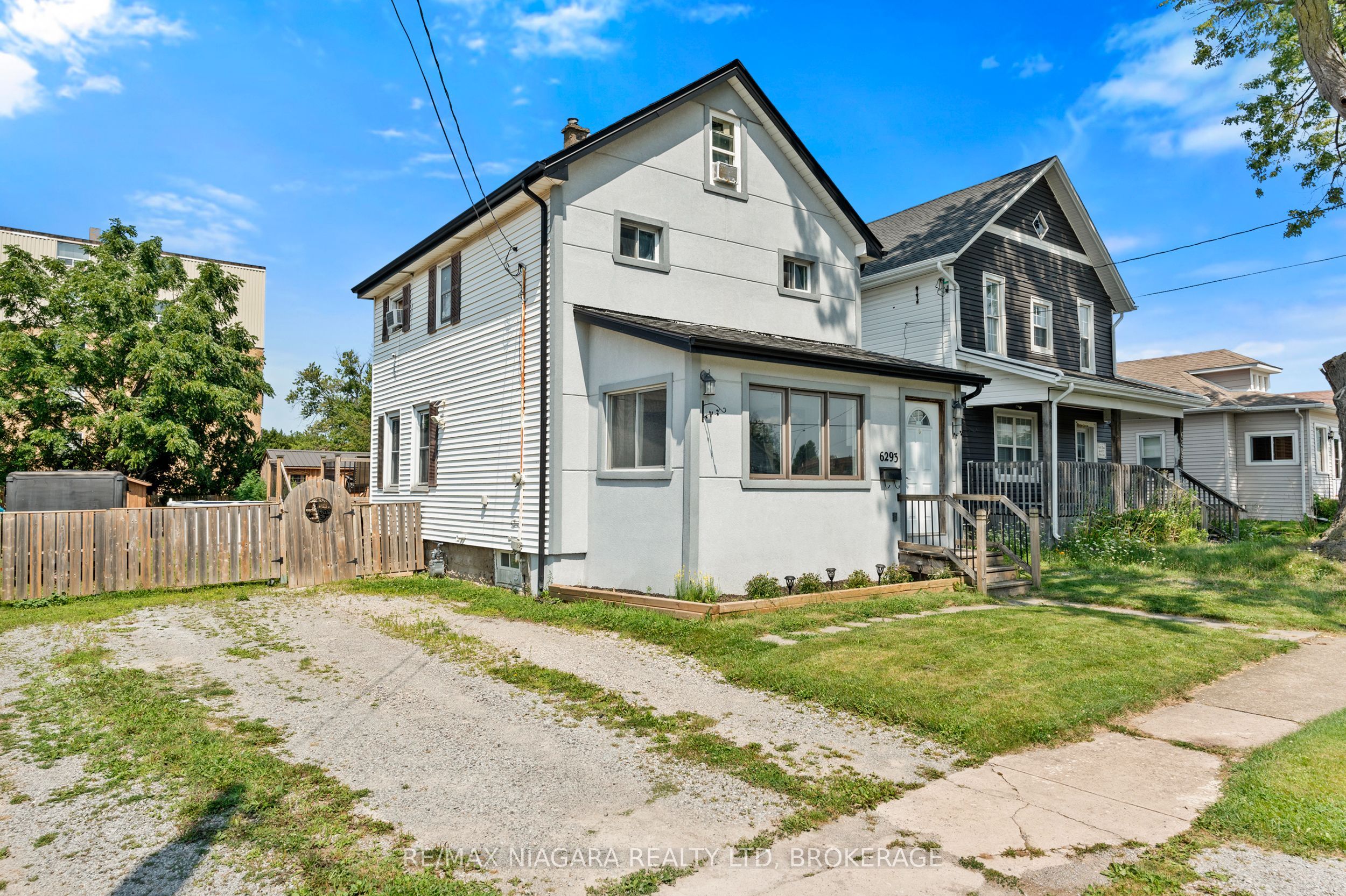 6293 Bellevue Street, Niagara Falls, ON L2E 1Y9 photo 4